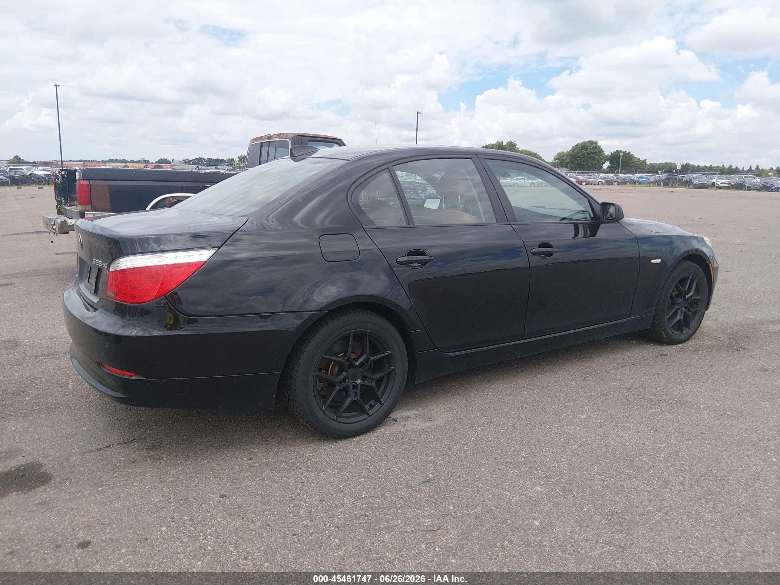 2008 Bmw 528xi   Black vin: WBANV135X8CZ51687