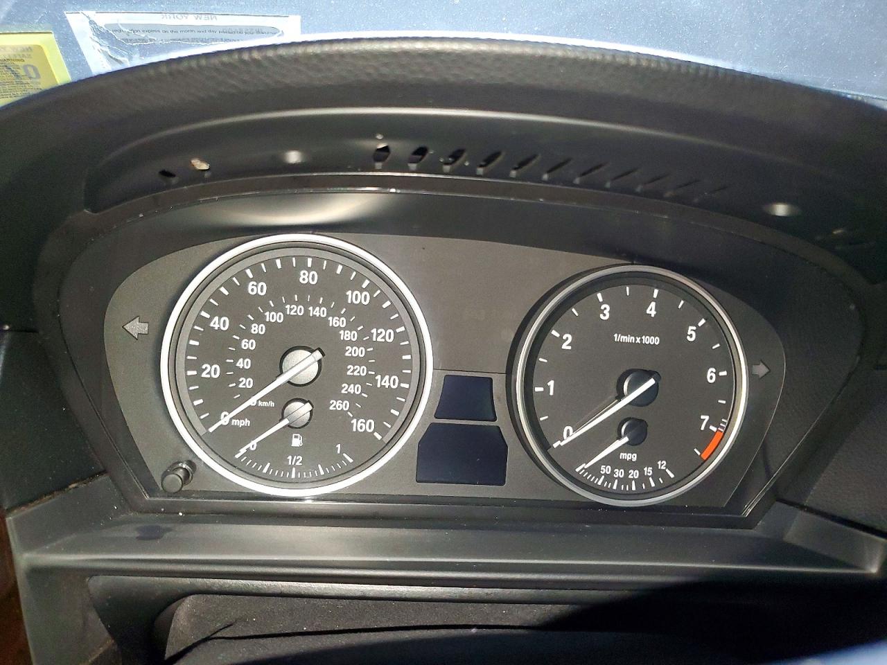 2010 Bmw 528 Xi Silver vin: WBANV1C50AC445453