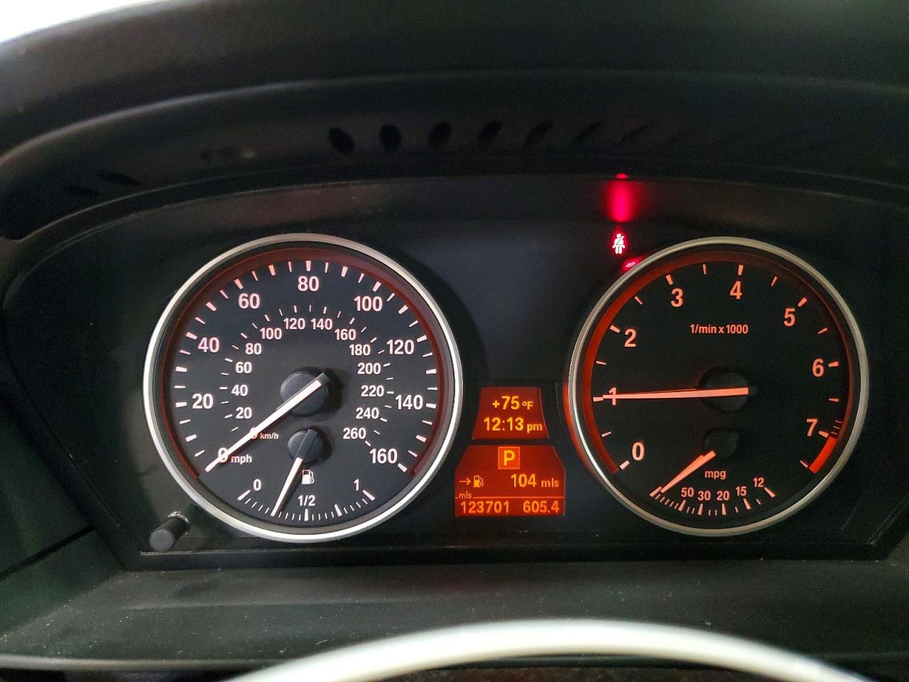 2010 Bmw 528 Xi Beige vin: WBANV1C51AC159983