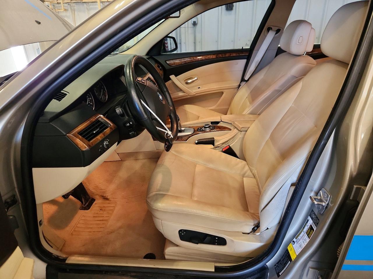 2010 Bmw 528i Tan vin: WBANV1C51AC159983