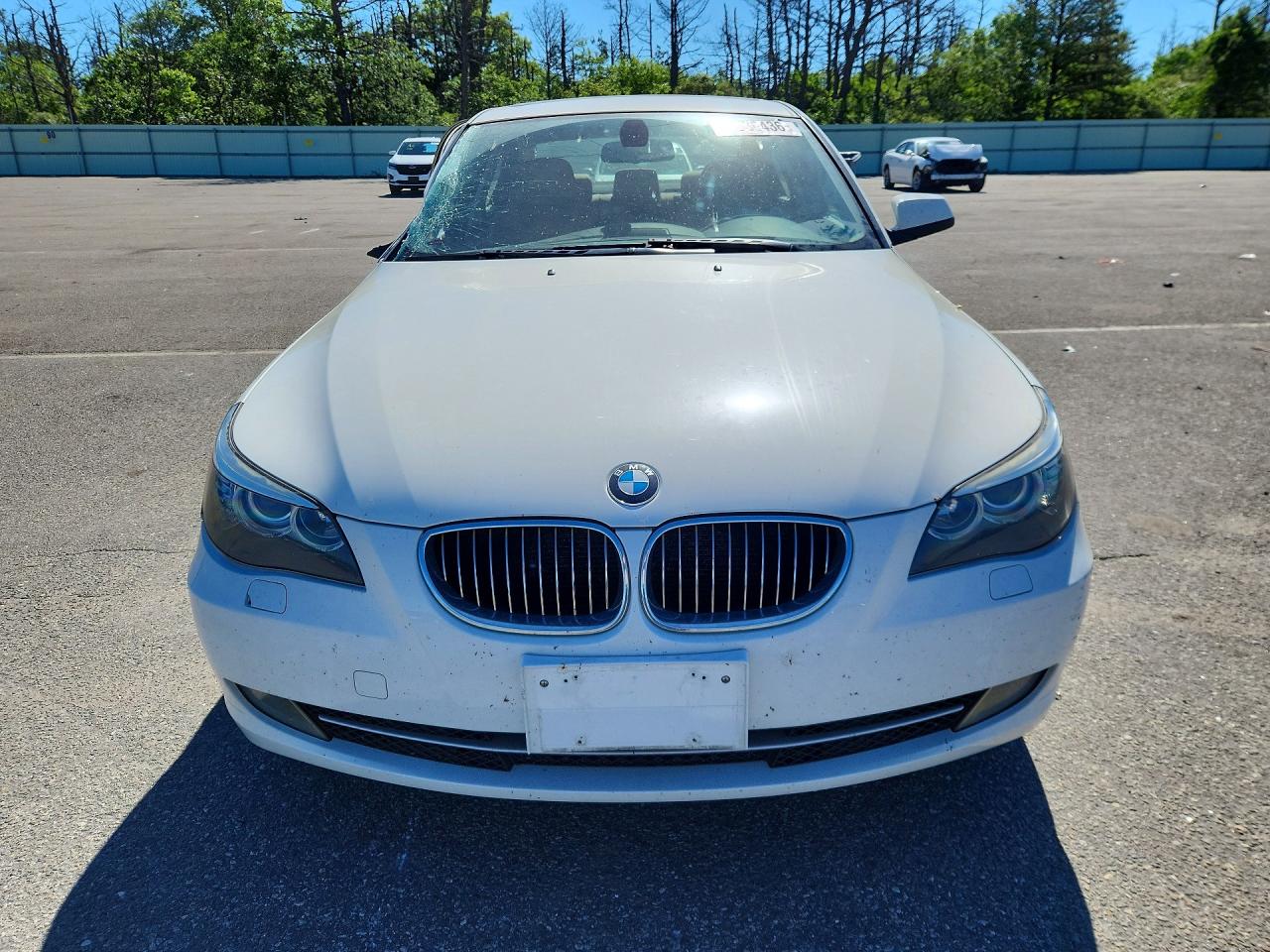 2010 Bmw 528 Xi White vin: WBANV1C51AC445915