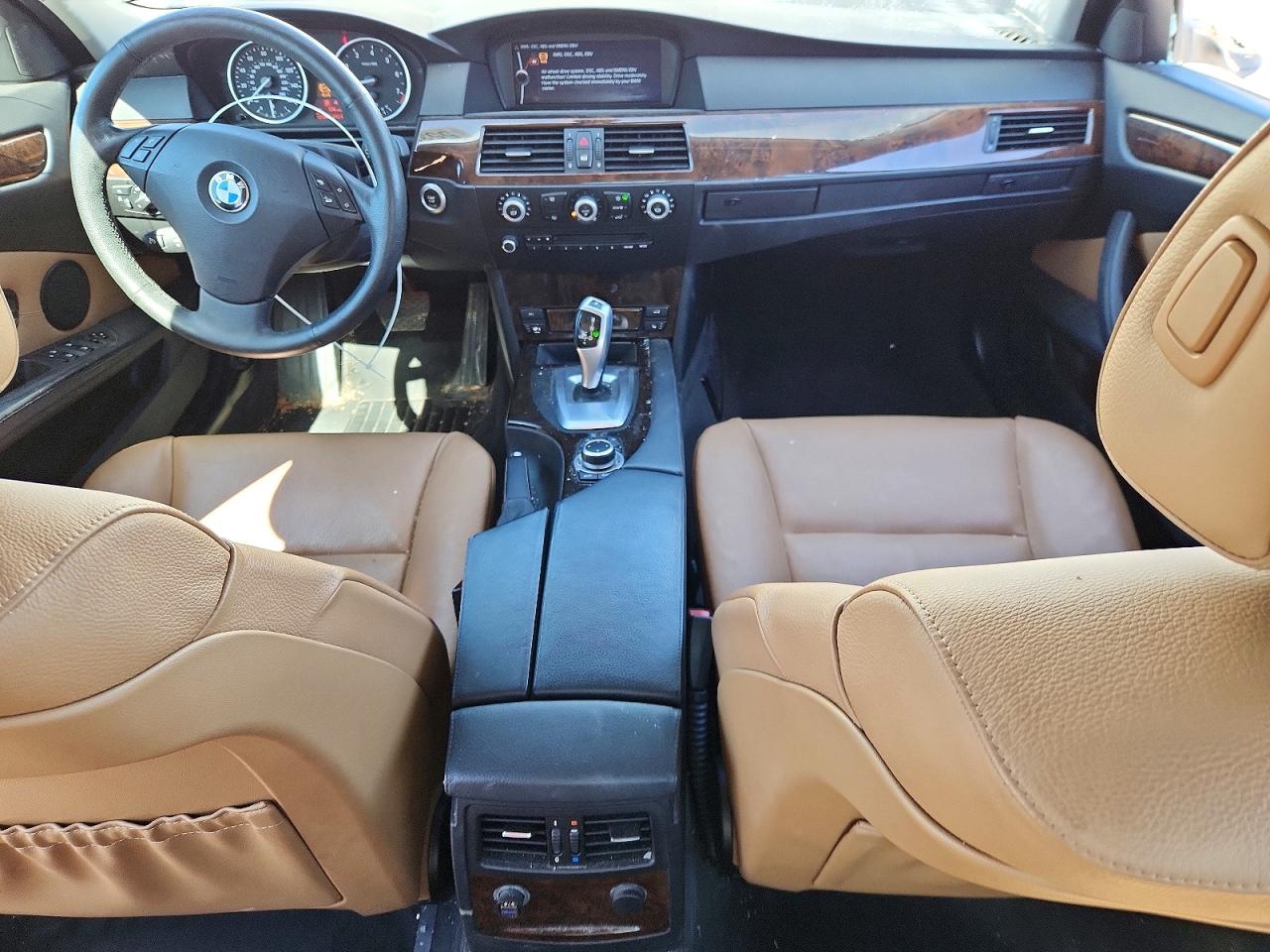 2010 Bmw 528 Xi White vin: WBANV1C51AC445915