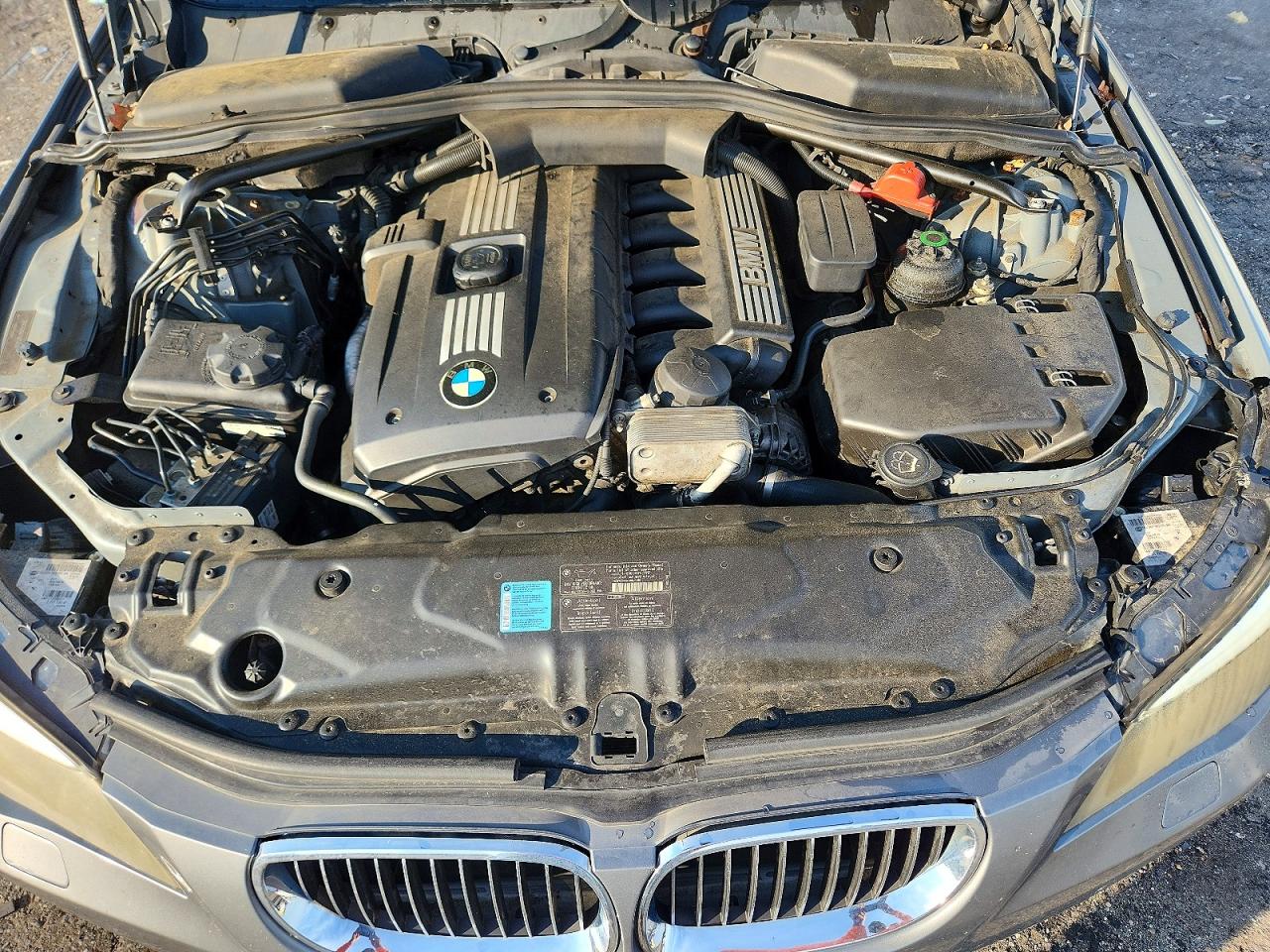 2010 Bmw 528 Xi Gray vin: WBANV1C52AC156560