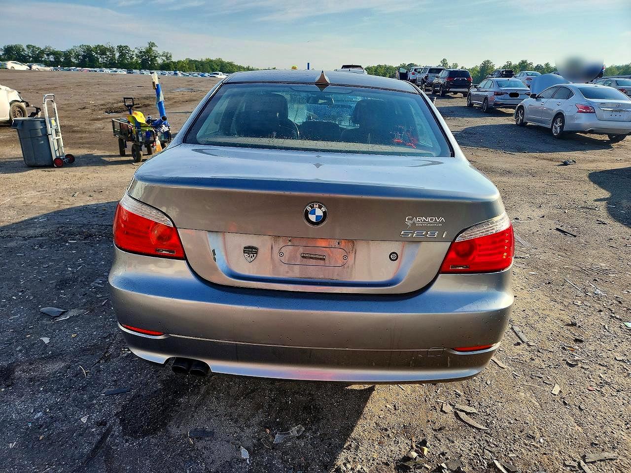 2010 Bmw 528 Xi Gray vin: WBANV1C52AC156560
