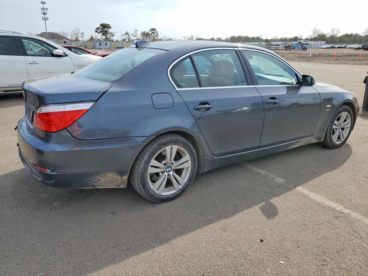 2010 Bmw 528 Xi Charcoal vin: WBANV1C52AC157935