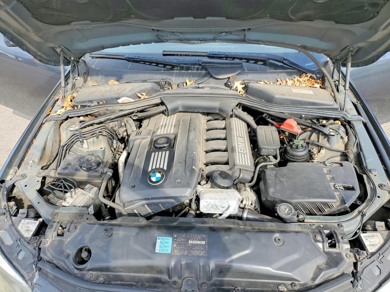 2010 Bmw 528 Xi Charcoal vin: WBANV1C52AC157935