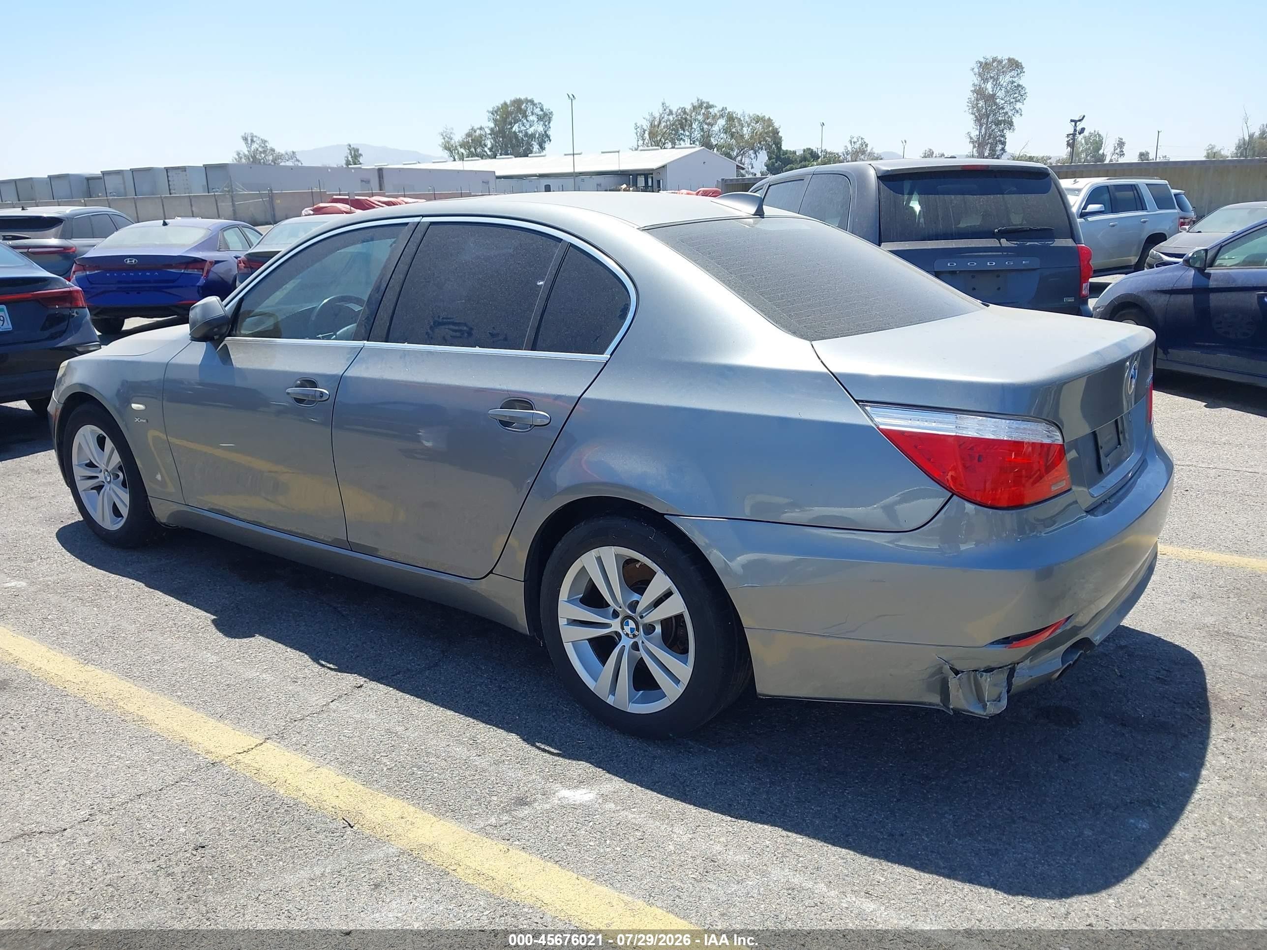 2010 Bmw 528i Xdrive Gray vin: WBANV1C53AC443891