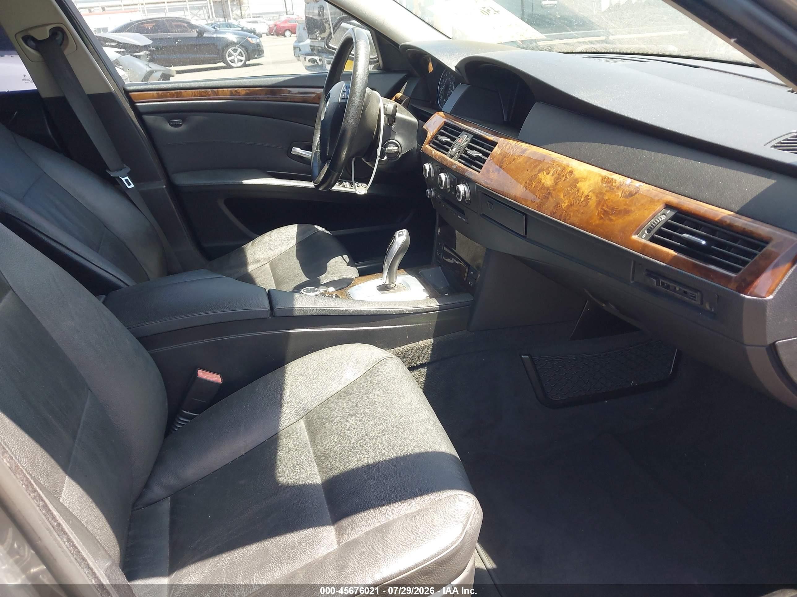 2010 Bmw 528i Xdrive Gray vin: WBANV1C53AC443891