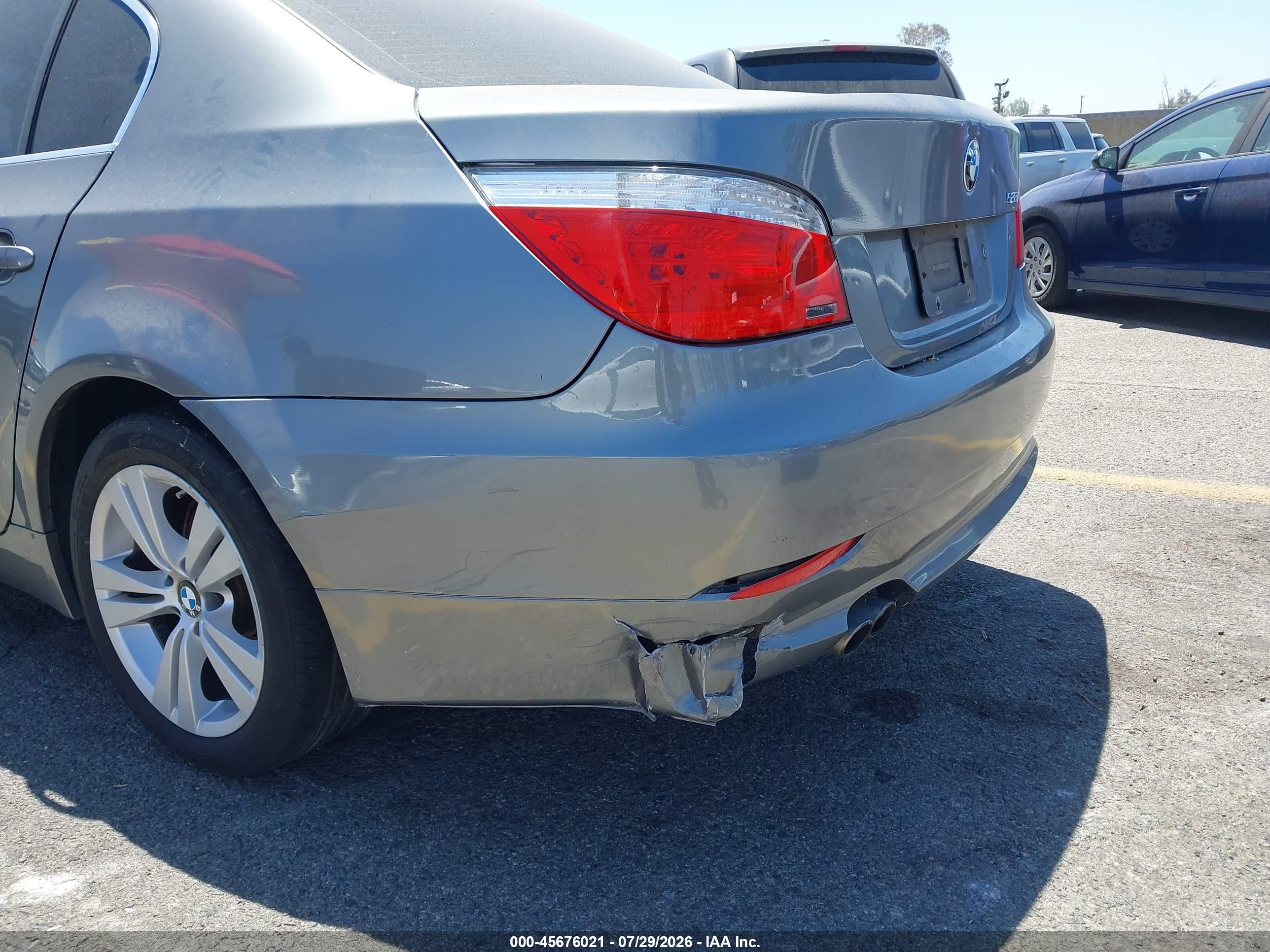 2010 Bmw 528i Xdrive Gray vin: WBANV1C53AC443891