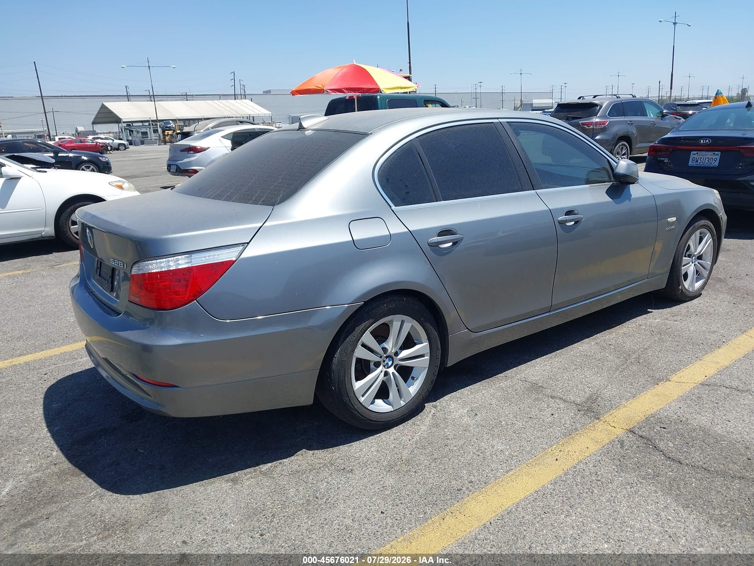 2010 Bmw 528i Xdrive Gray vin: WBANV1C53AC443891