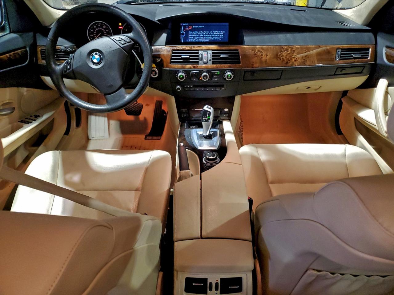 2010 Bmw 528 Xi Blue vin: WBANV1C55AC389381