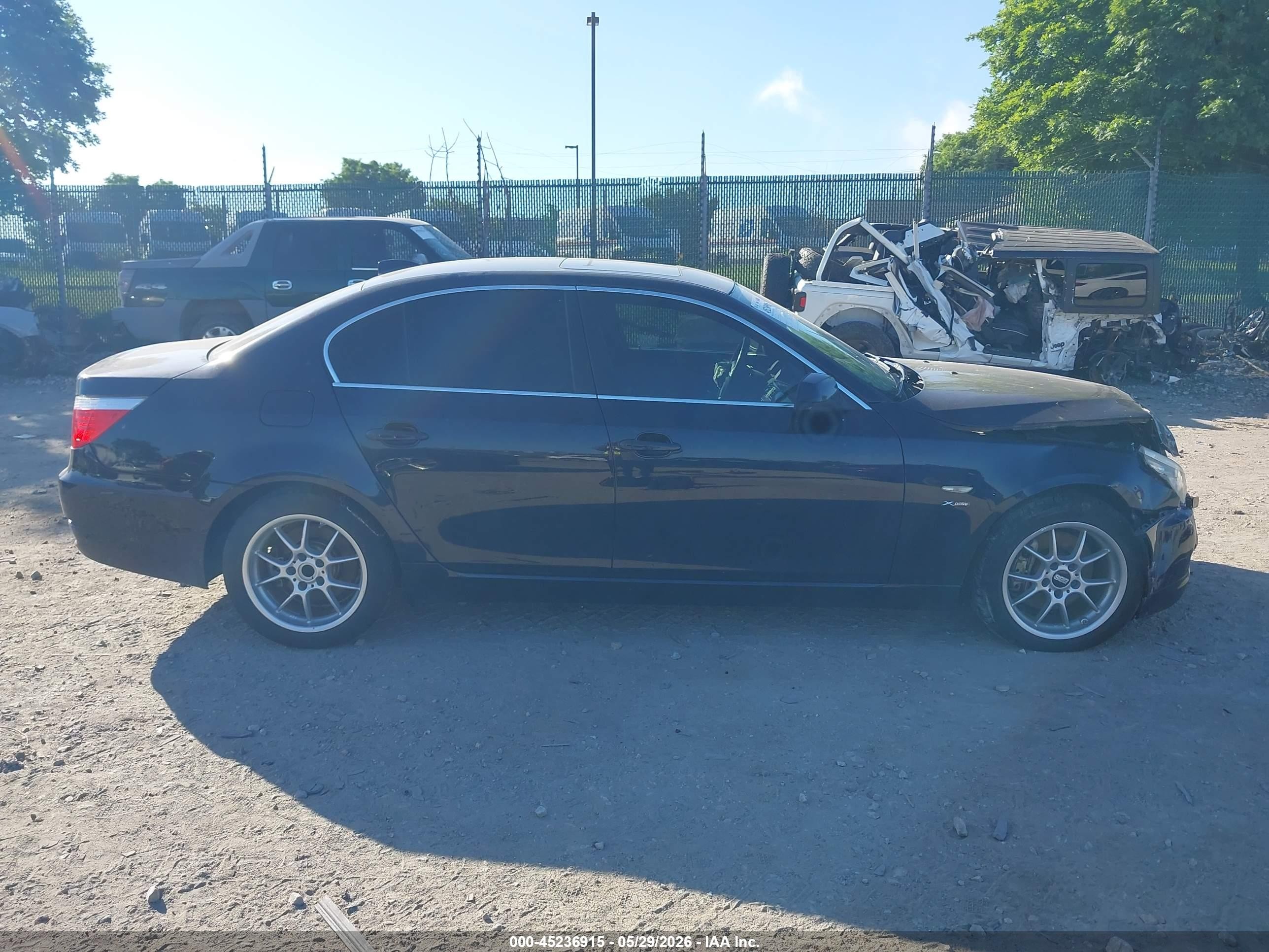 2010 Bmw 528i Xdrive Dark Blue vin: WBANV1C57AC159583