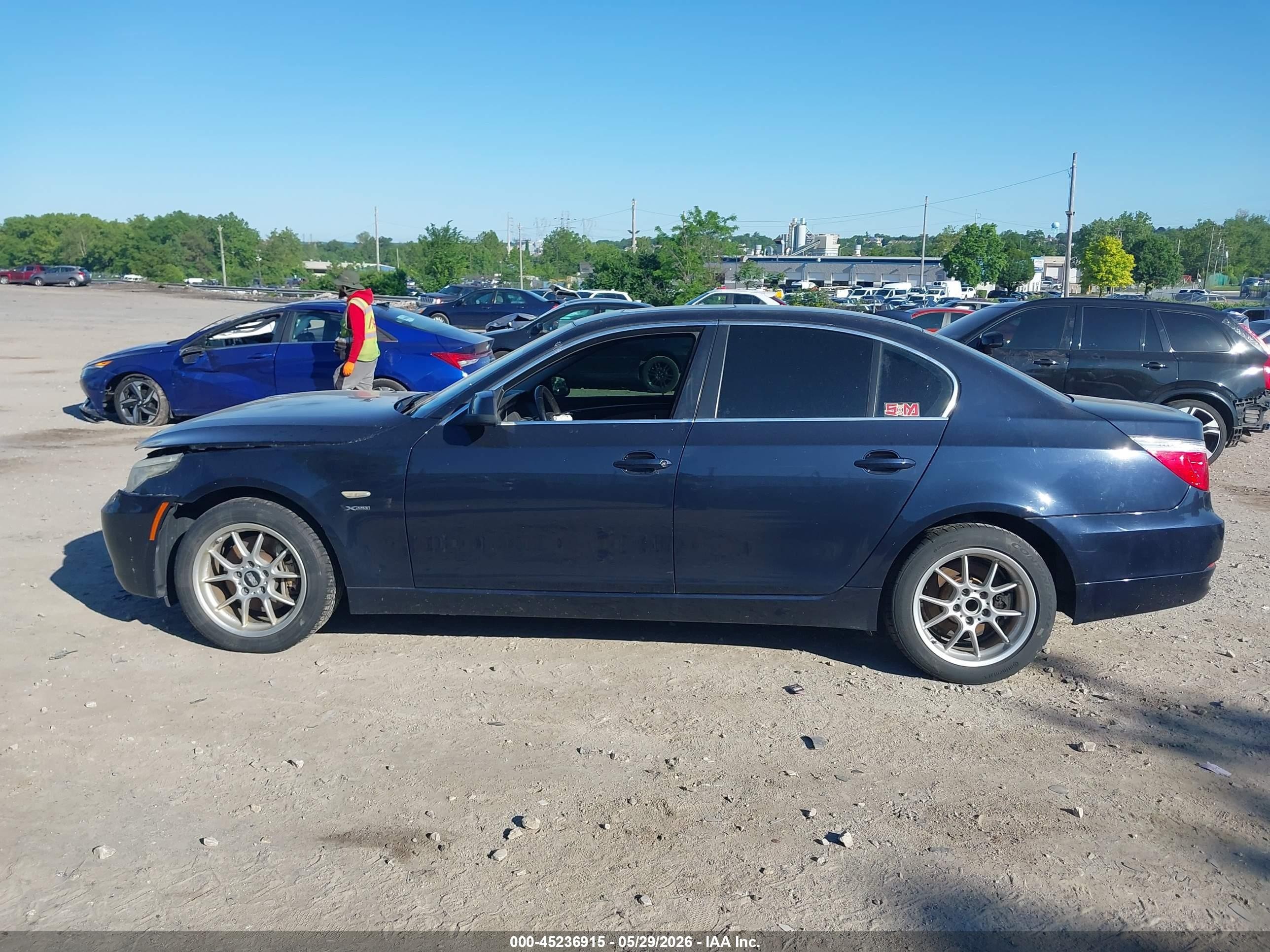 2010 Bmw 528i Xdrive Dark Blue vin: WBANV1C57AC159583