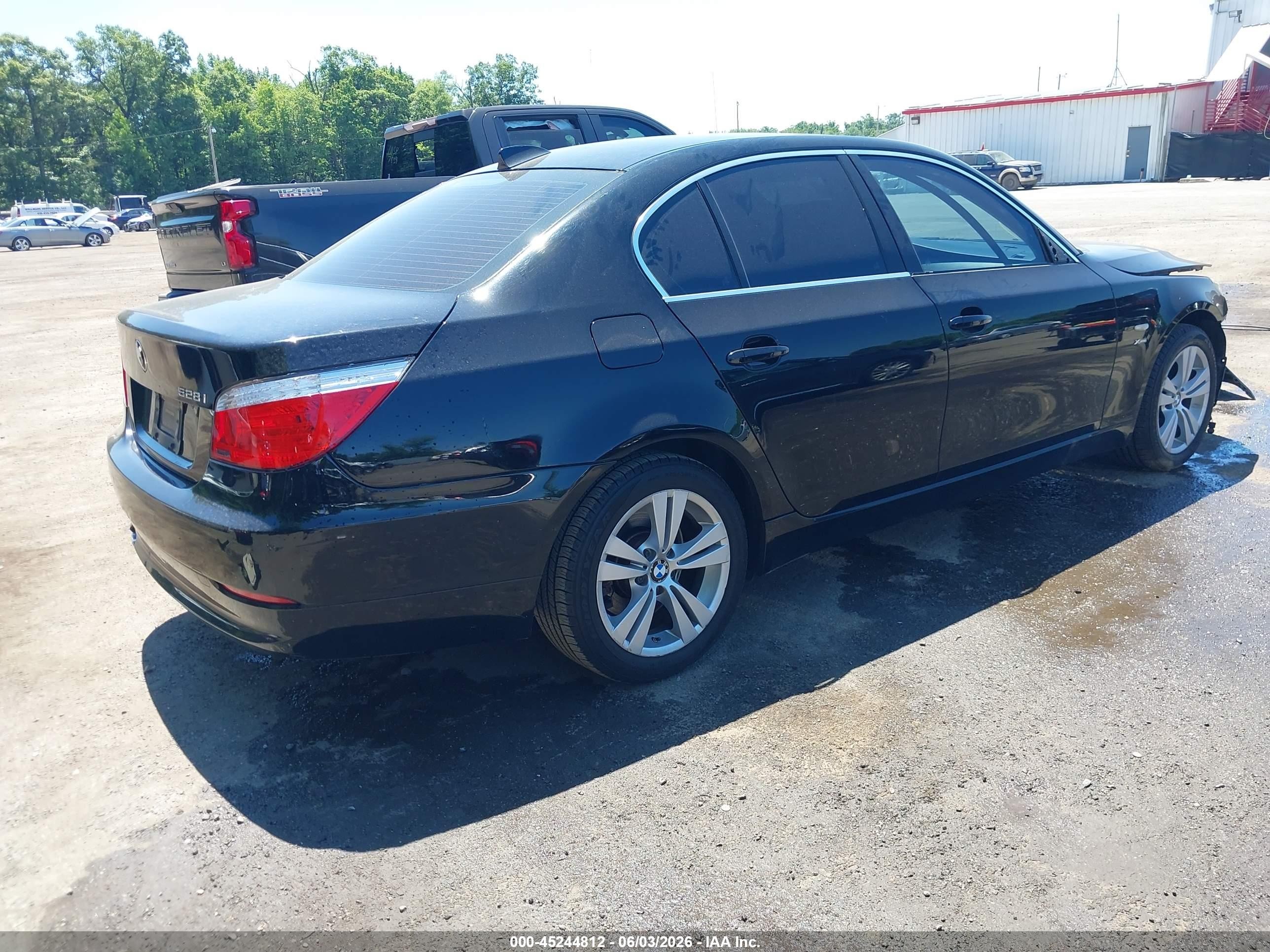 2010 Bmw 528i Xdrive Black vin: WBANV1C57AC389544