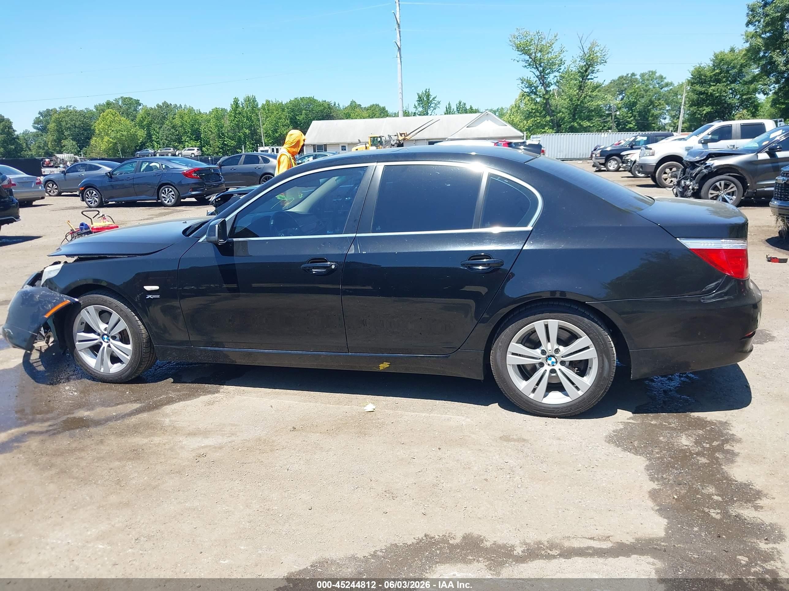 2010 Bmw 528i Xdrive Black vin: WBANV1C57AC389544