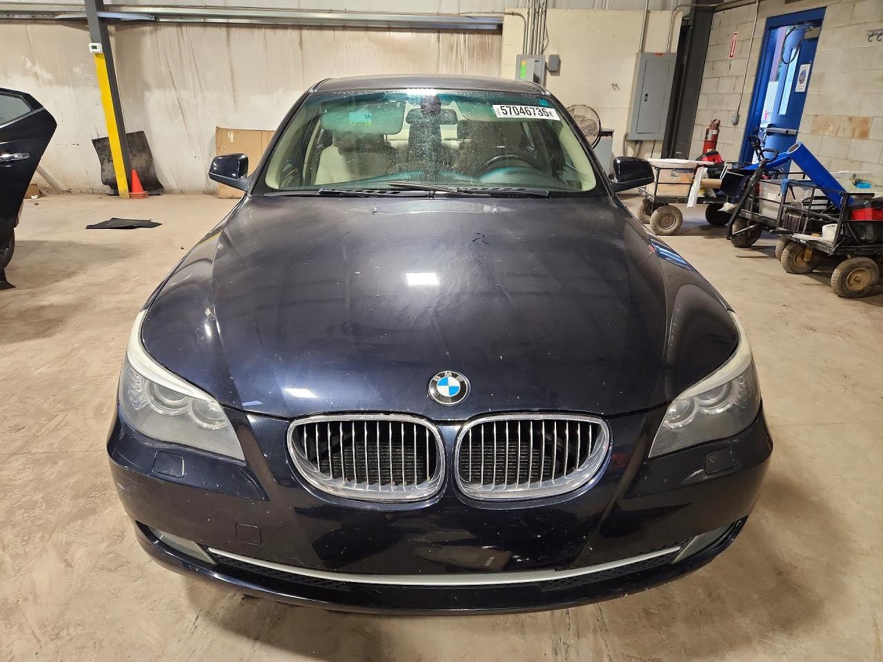2010 Bmw 528 Xi Black vin: WBANV1C58AC389357