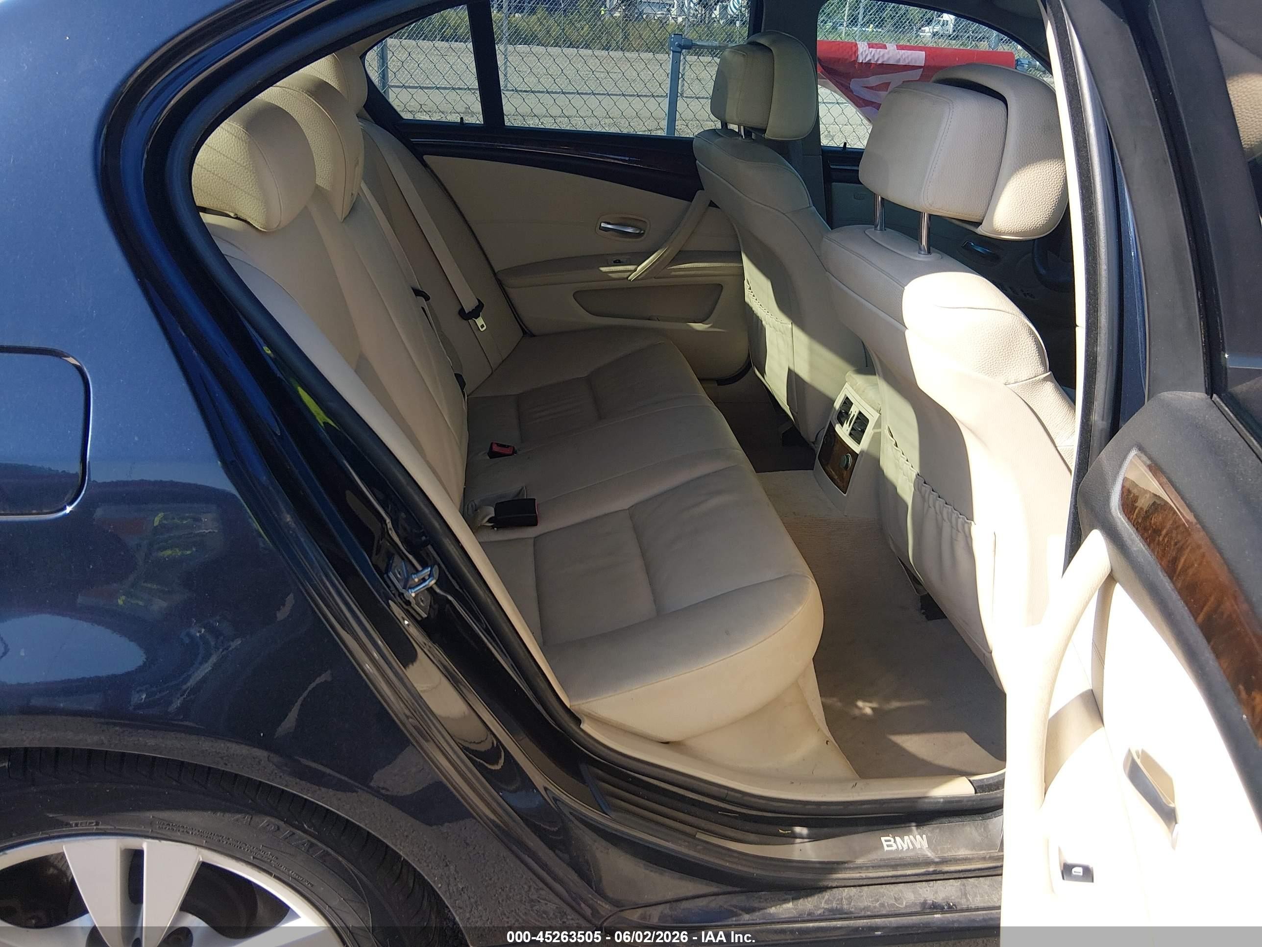 2010 Bmw 528i Xdrive Black vin: WBANV1C58AC442803