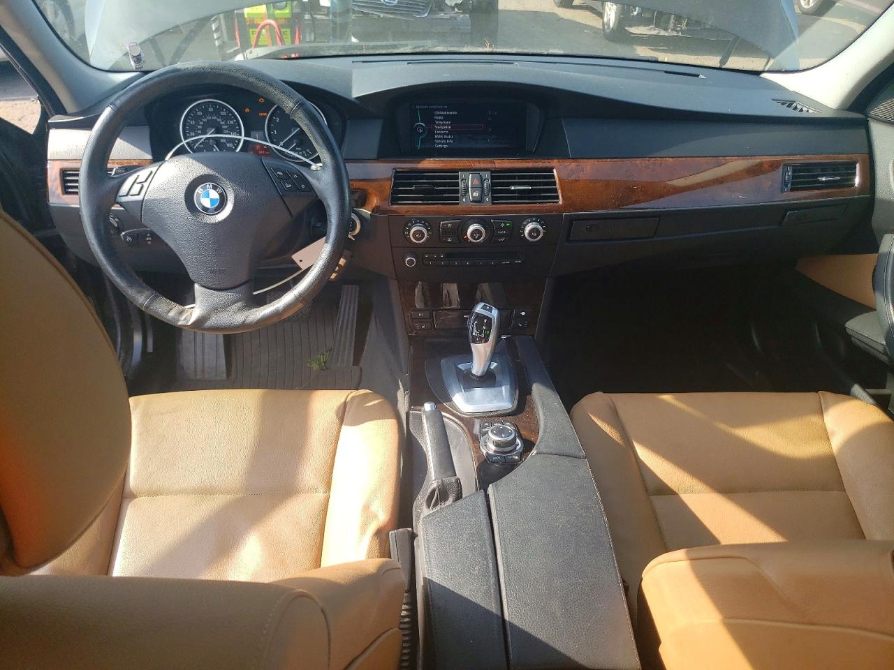 2010 Bmw 528 Xi Black vin: WBANV1C58AC445121