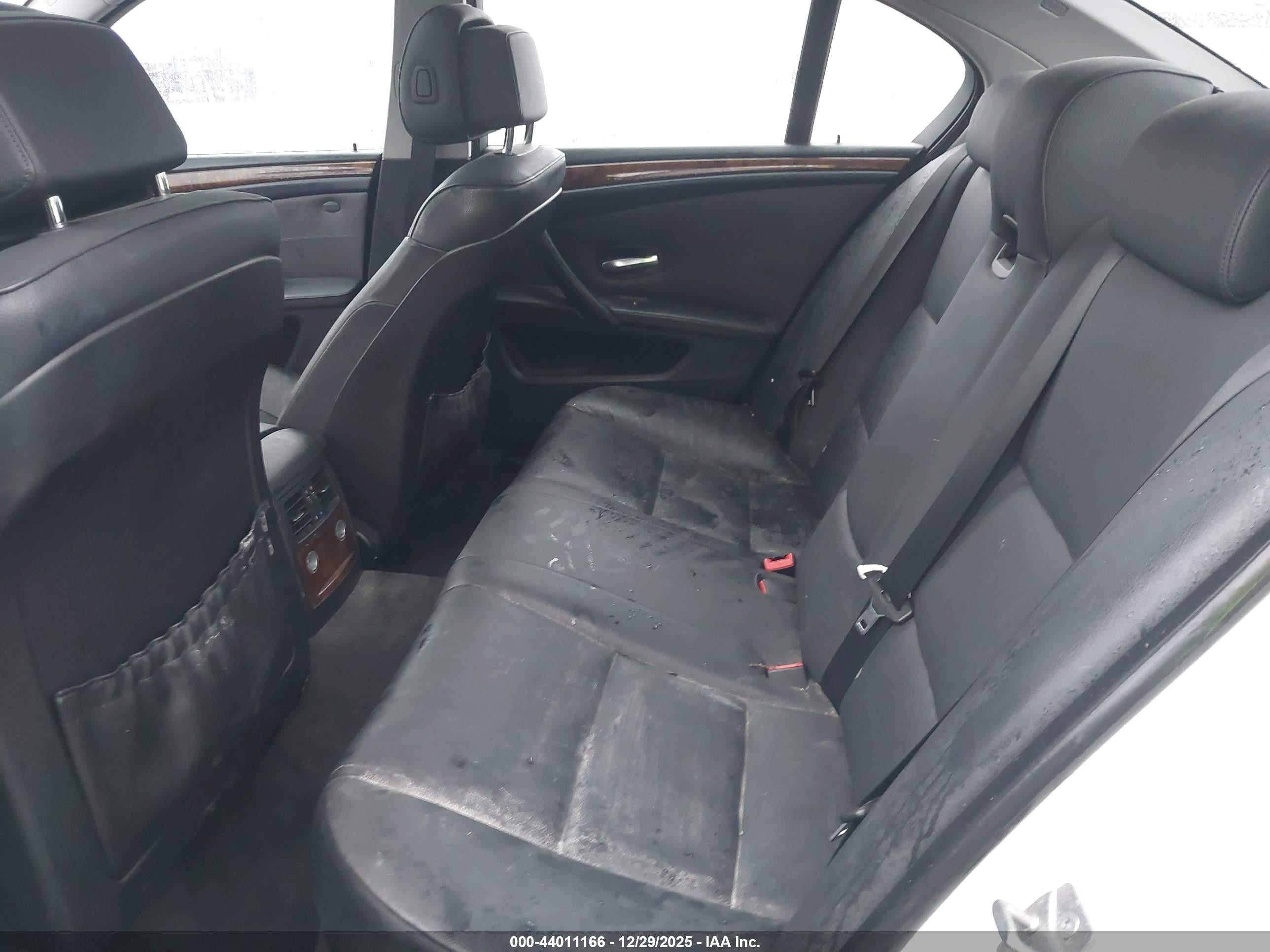 2010 Bmw 528i Xdrive White vin: WBANV1C5XAC388517