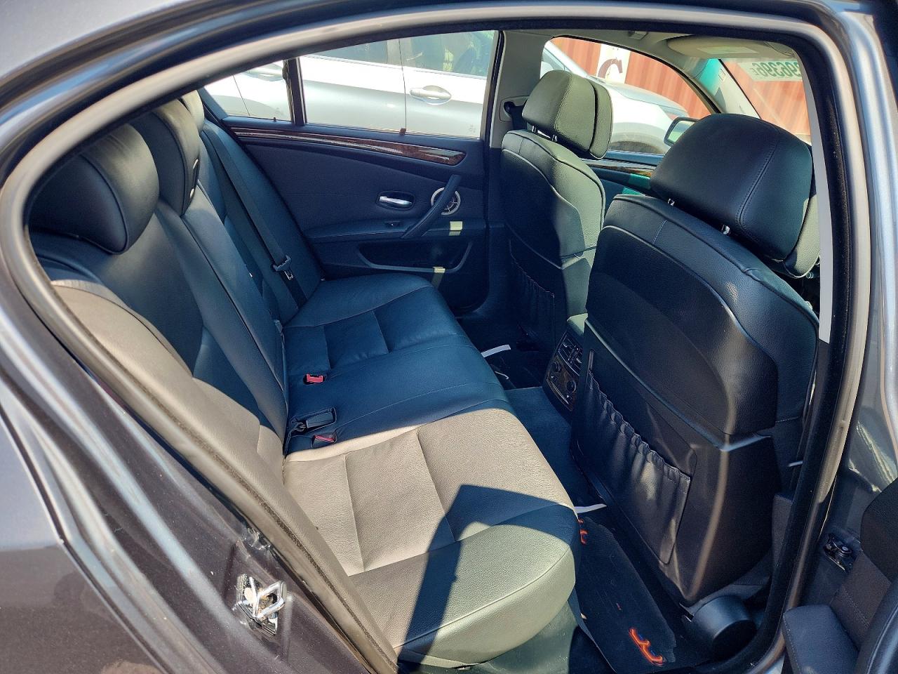 2009 Bmw 535 Xi Gray vin: WBANV93539C134383