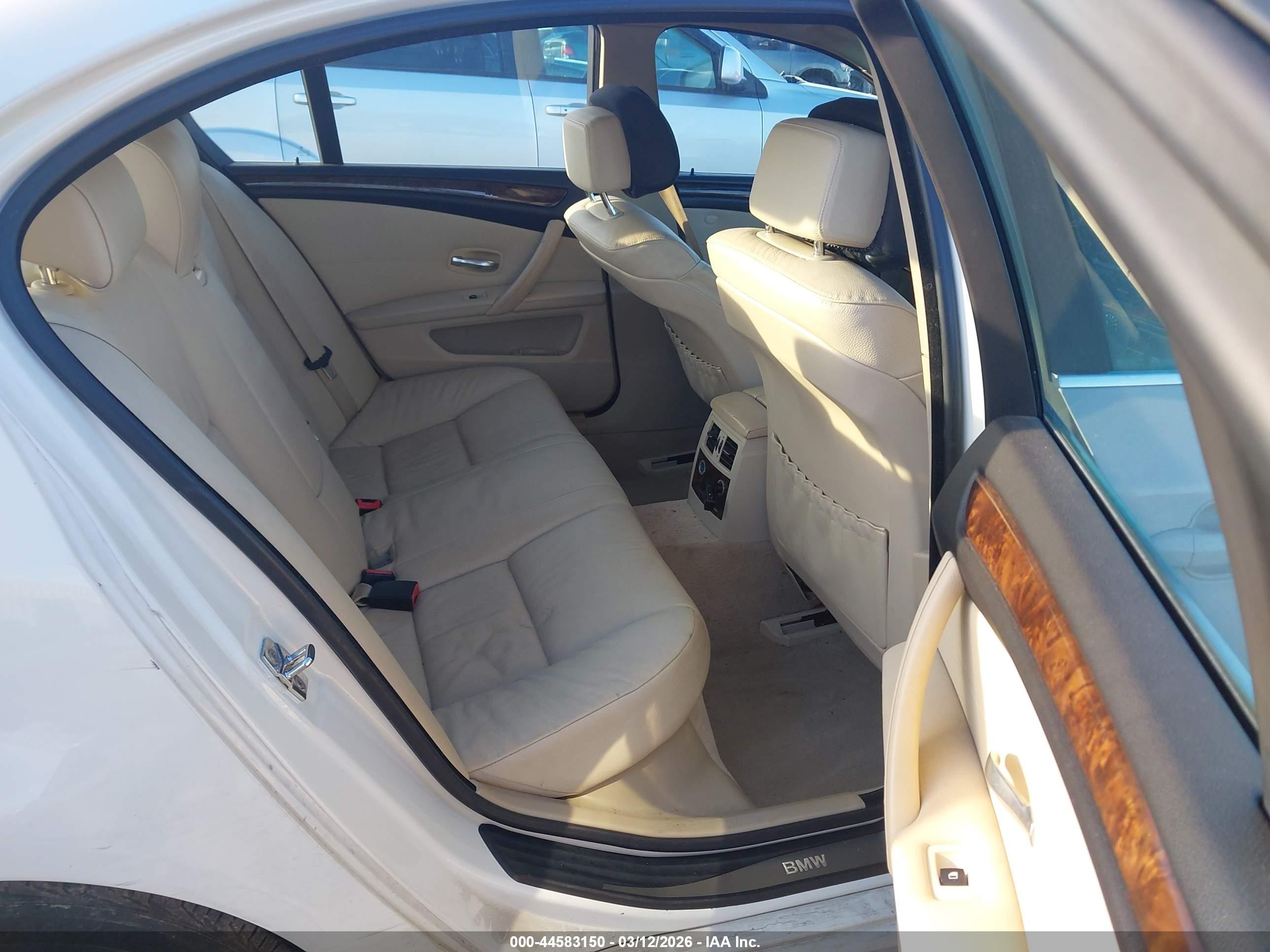 2009 Bmw 535i Xdrive White vin: WBANV93549C133999