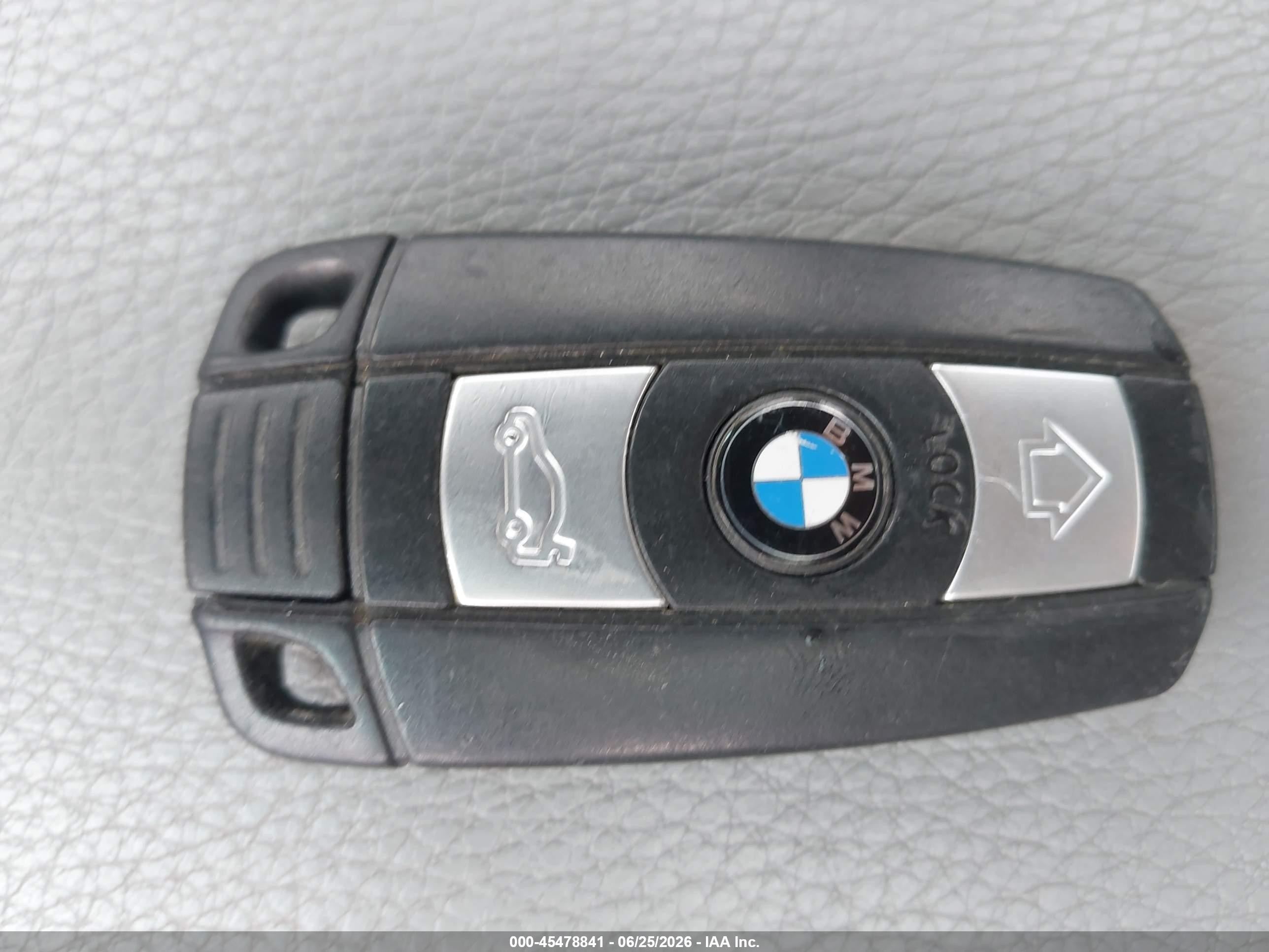 2008 Bmw 535xi   Серый vin: WBANV93598CW56451