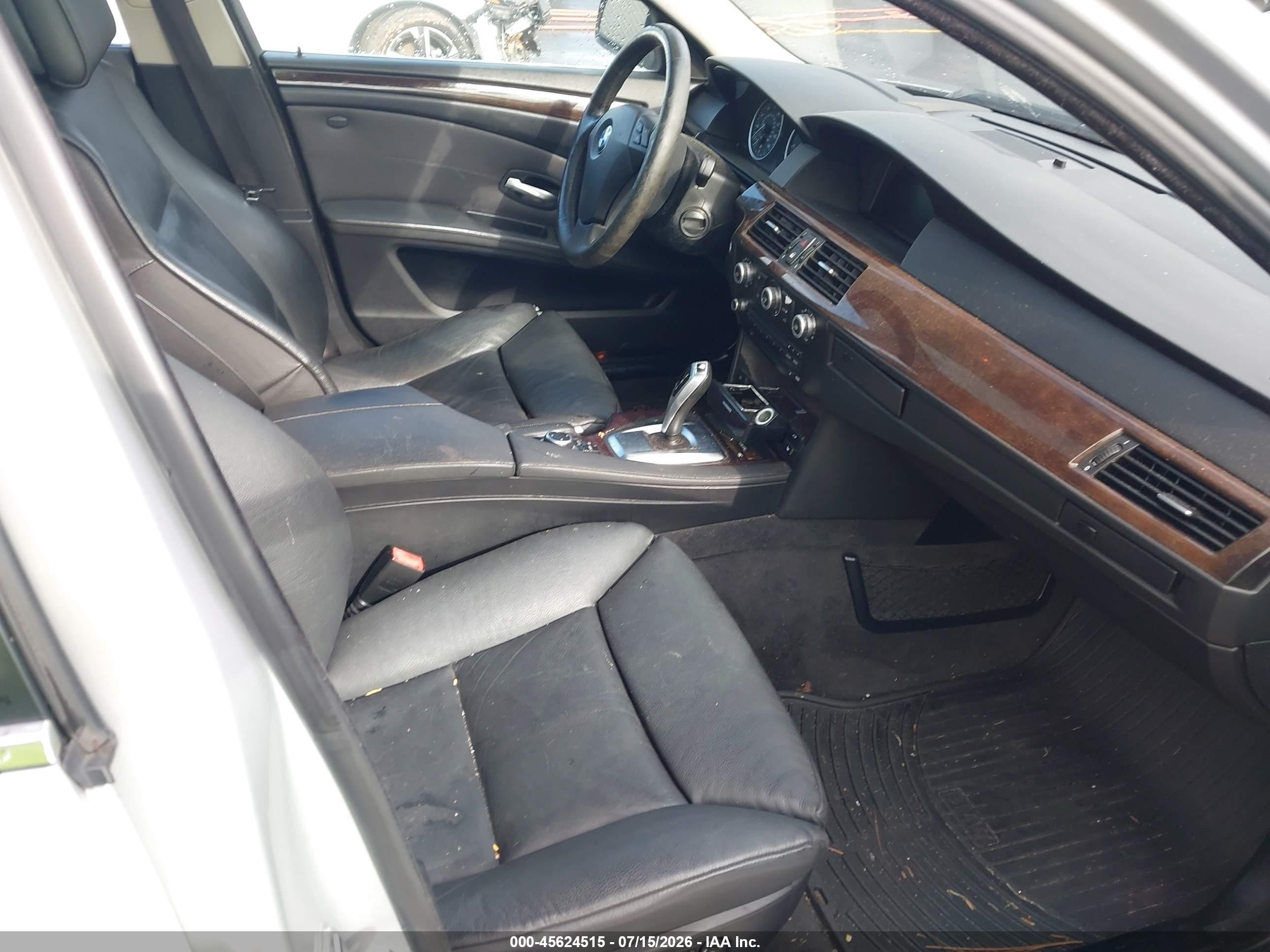 2009 Bmw 535i Xdrive Silver vin: WBANV935X9C132002