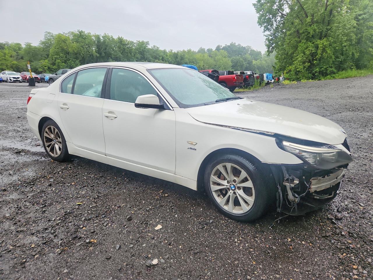 2010 Bmw 535 Xi Белый vin: WBANV9C52AC391930