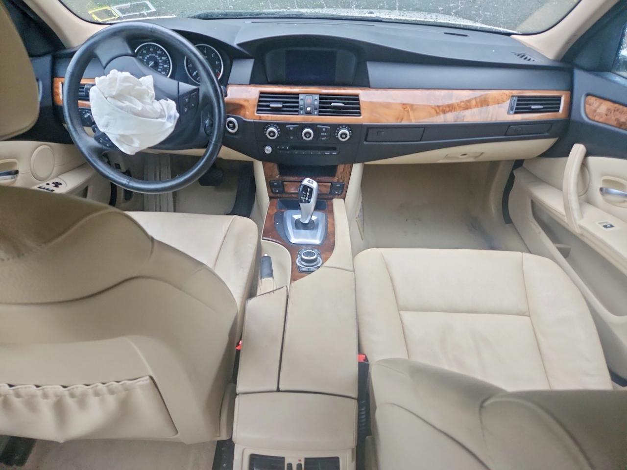 2010 Bmw 535 Xi Белый vin: WBANV9C52AC391930