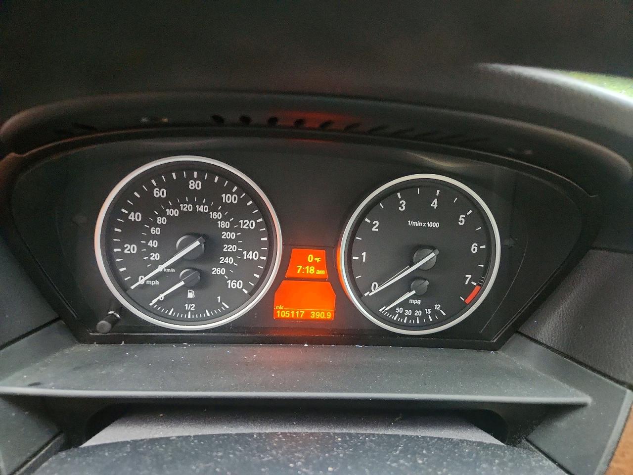2010 Bmw 535 Xi Белый vin: WBANV9C52AC391930