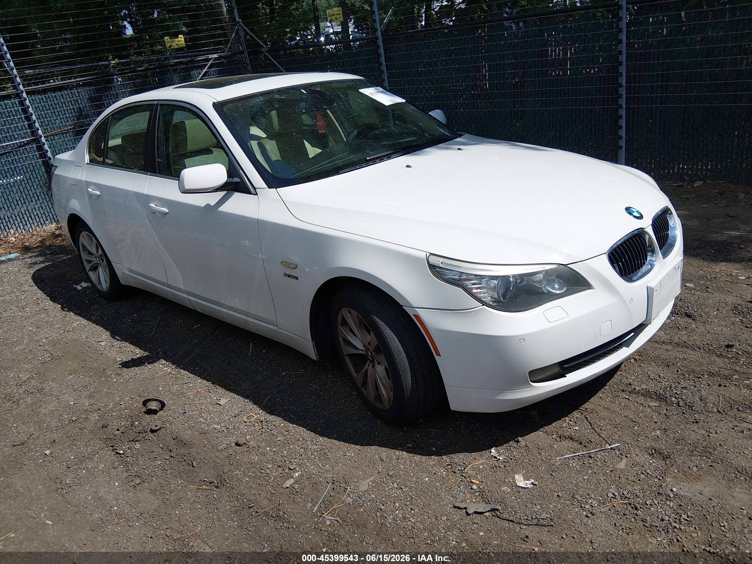 2010 Bmw 535i Xdrive White vin: WBANV9C55AC136737