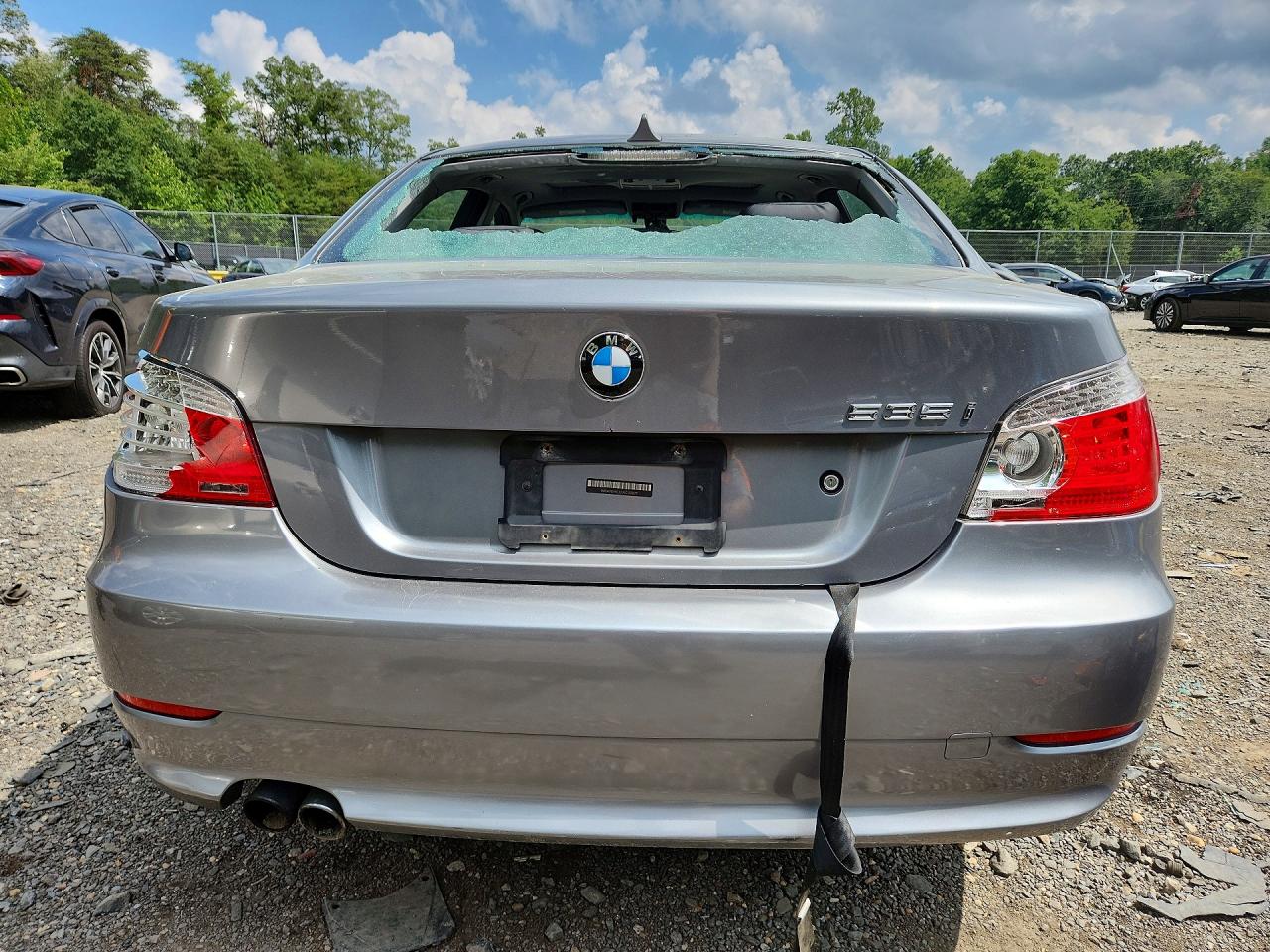 2010 Bmw 535 Xi Gray vin: WBANV9C57AC137677