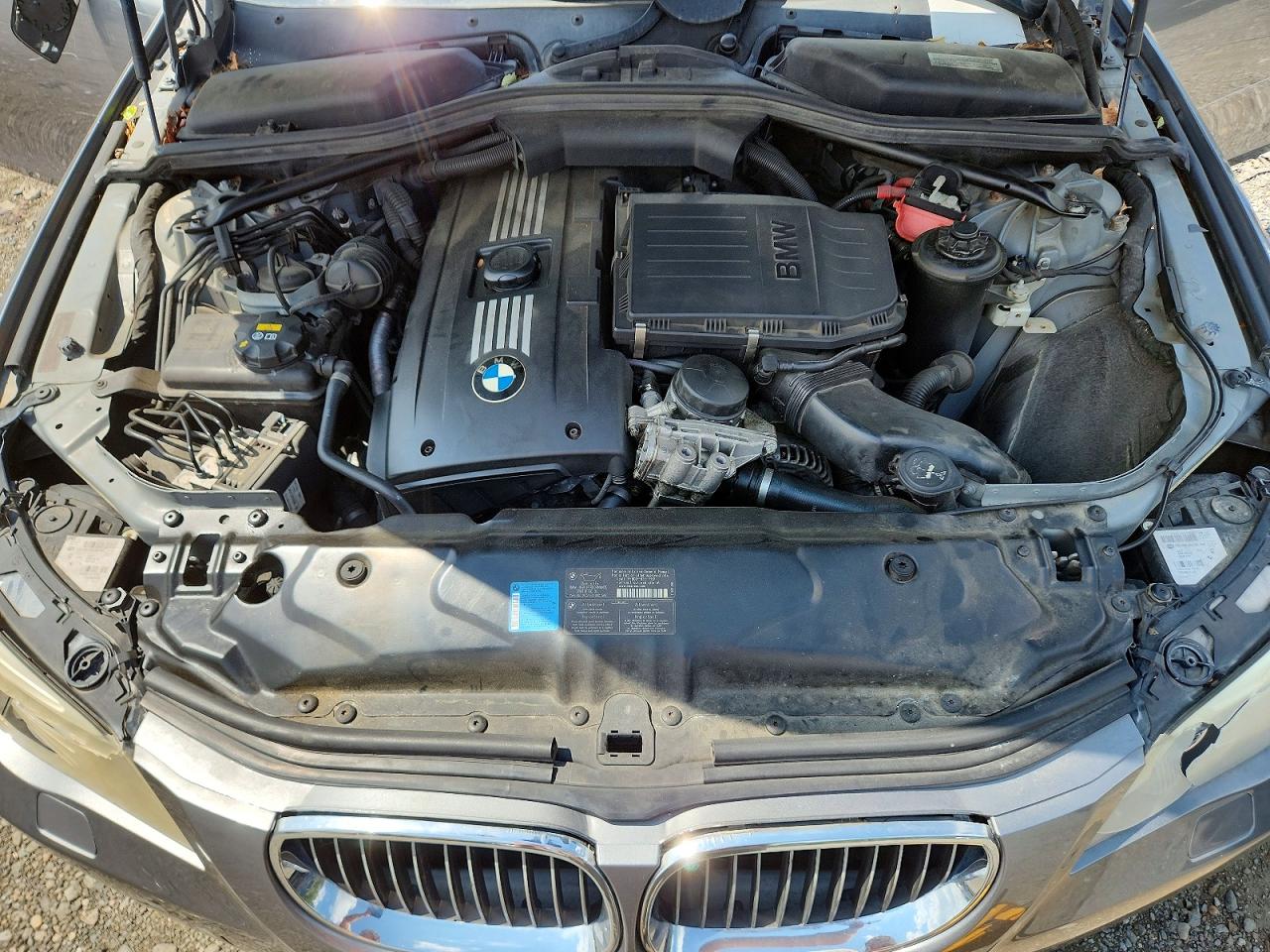 2010 Bmw 535 Xi Gray vin: WBANV9C57AC137677