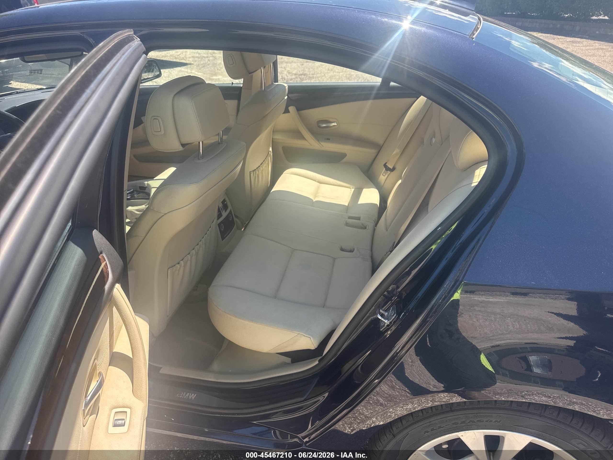 2010 Bmw 535i Xdrive Blue vin: WBANV9C57AC137758