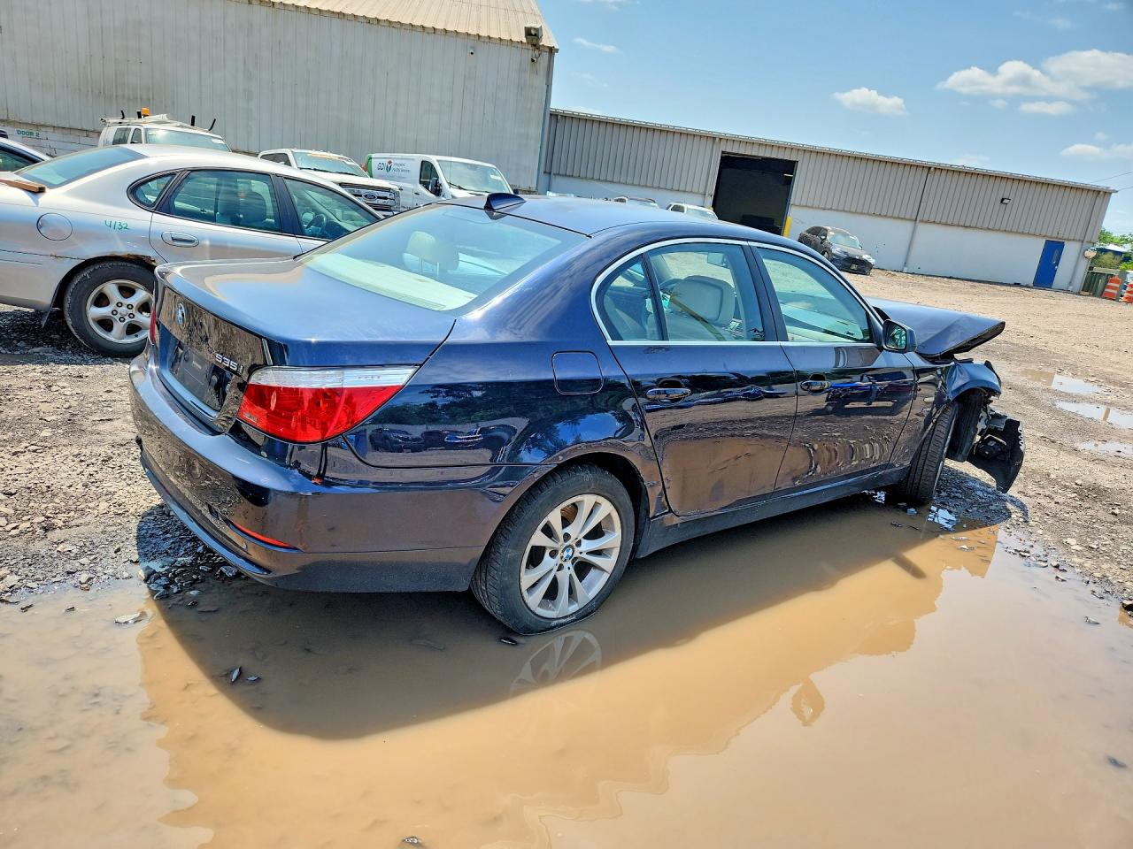 2010 Bmw 535 Xi Blue vin: WBANV9C57AC488217
