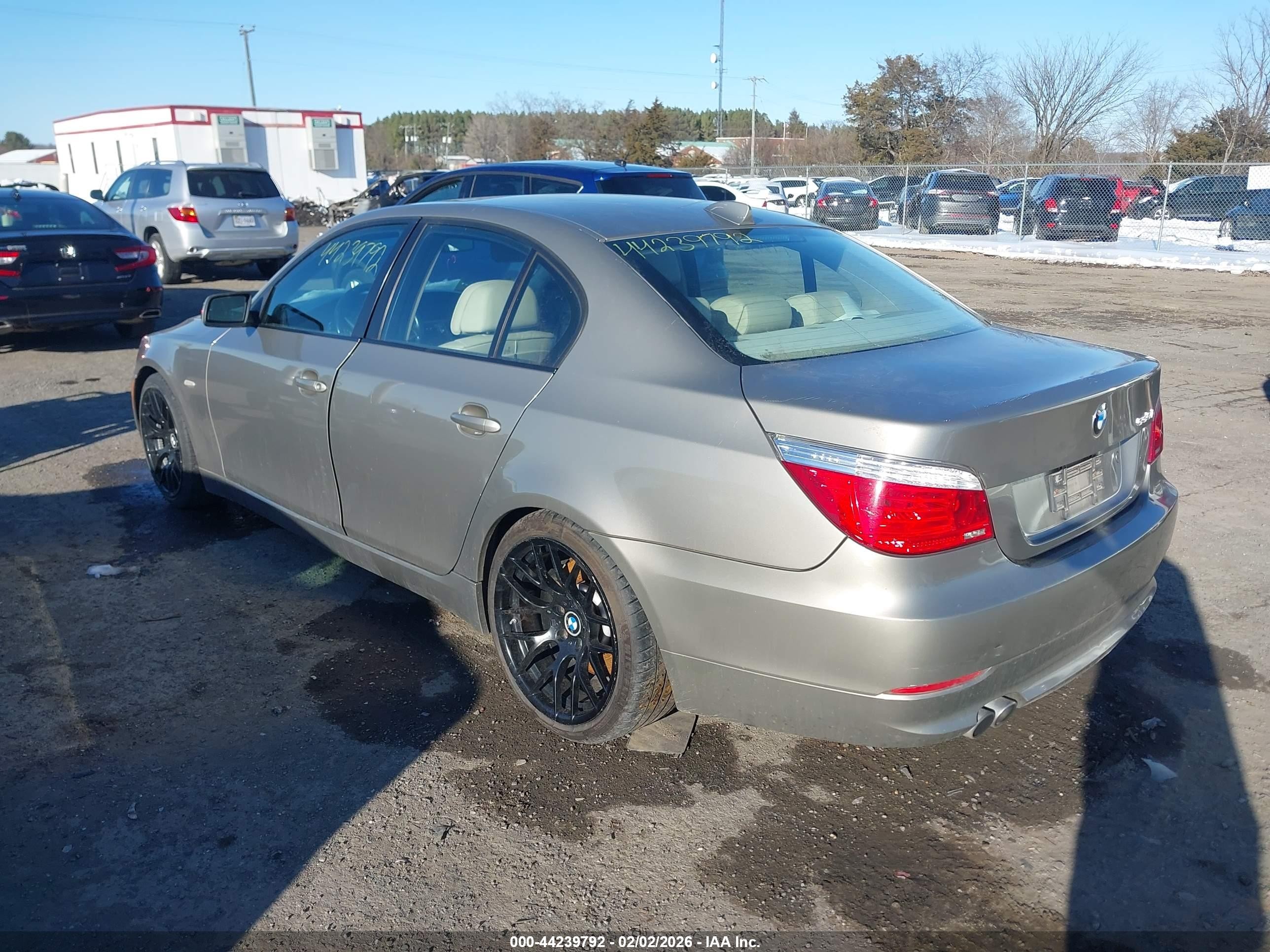 2009 Bmw 535i   Beige vin: WBANW13529C163775