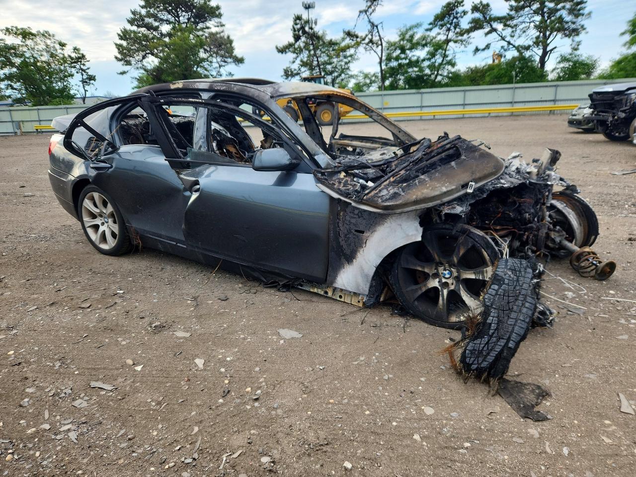 2008 Bmw 535 I Burn vin: WBANW13538CZ77397