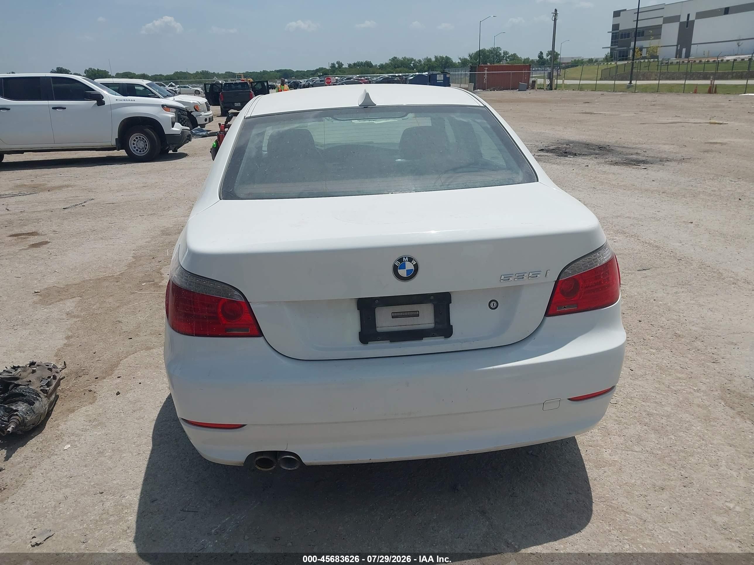 2008 Bmw 535i   White vin: WBANW13538CZ77741