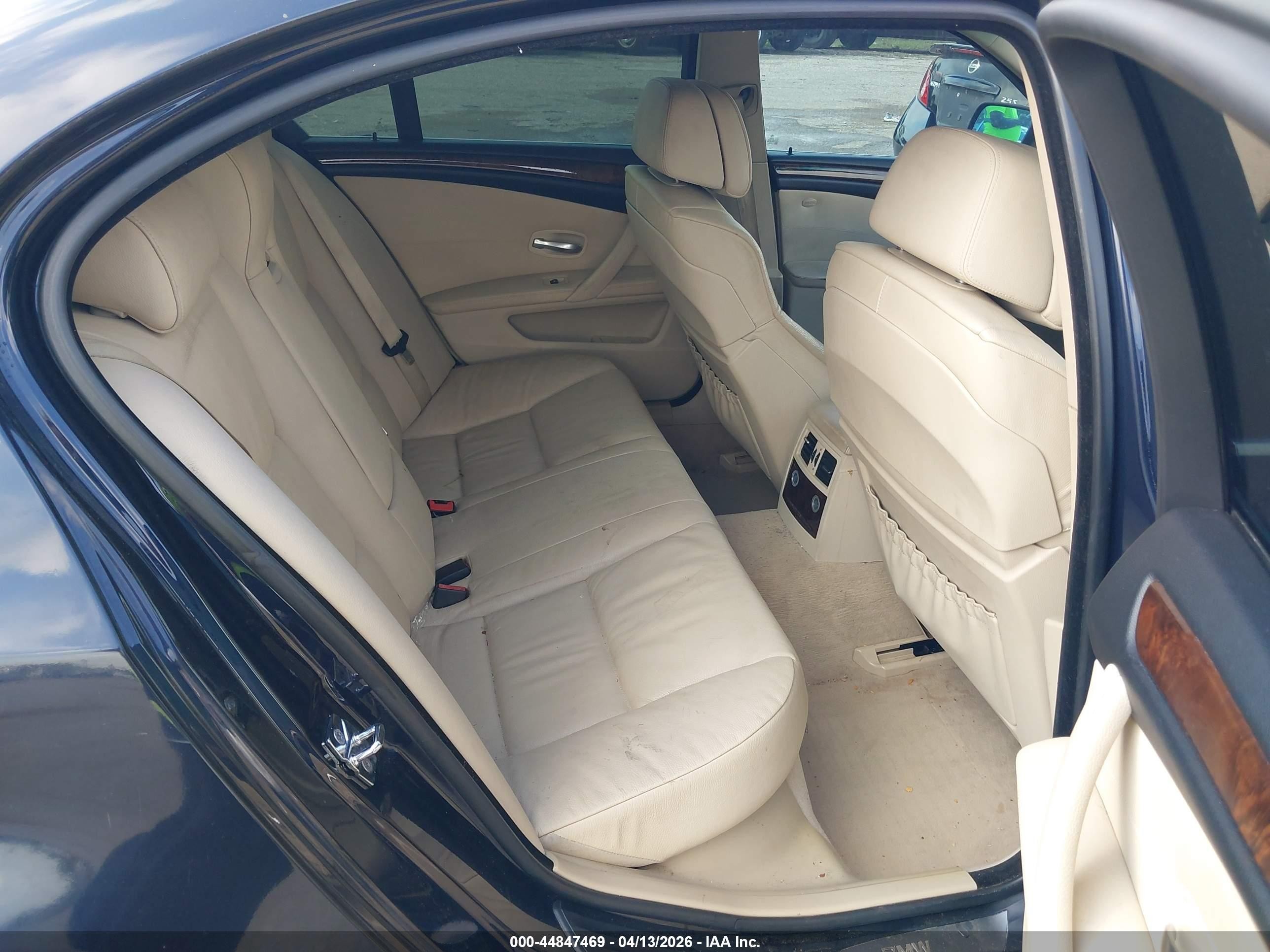 2008 Bmw 535i   Dark Blue vin: WBANW13548CZ82706