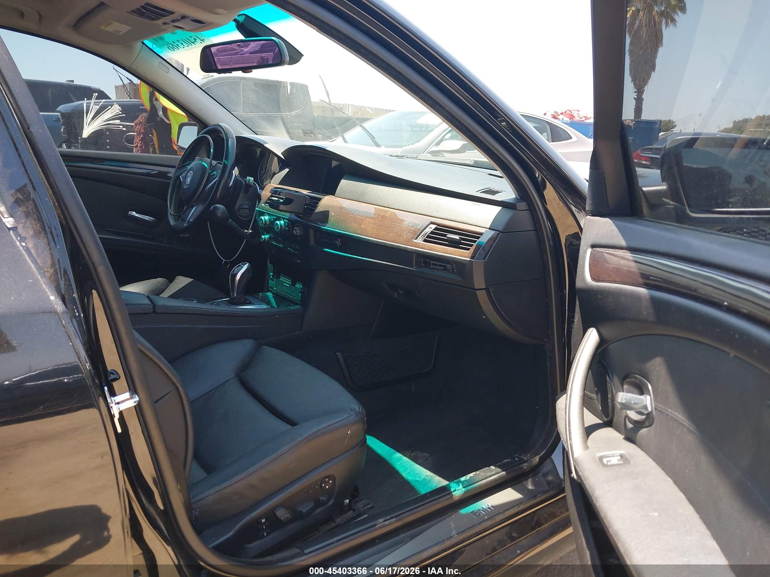 2008 Bmw 535i   Черный vin: WBANW13558CZ73206