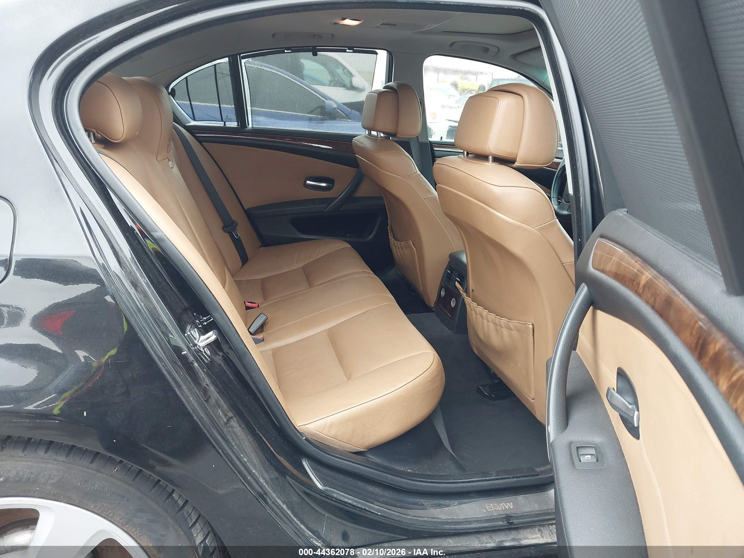 2008 Bmw 535i   Black vin: WBANW13588CZ83924