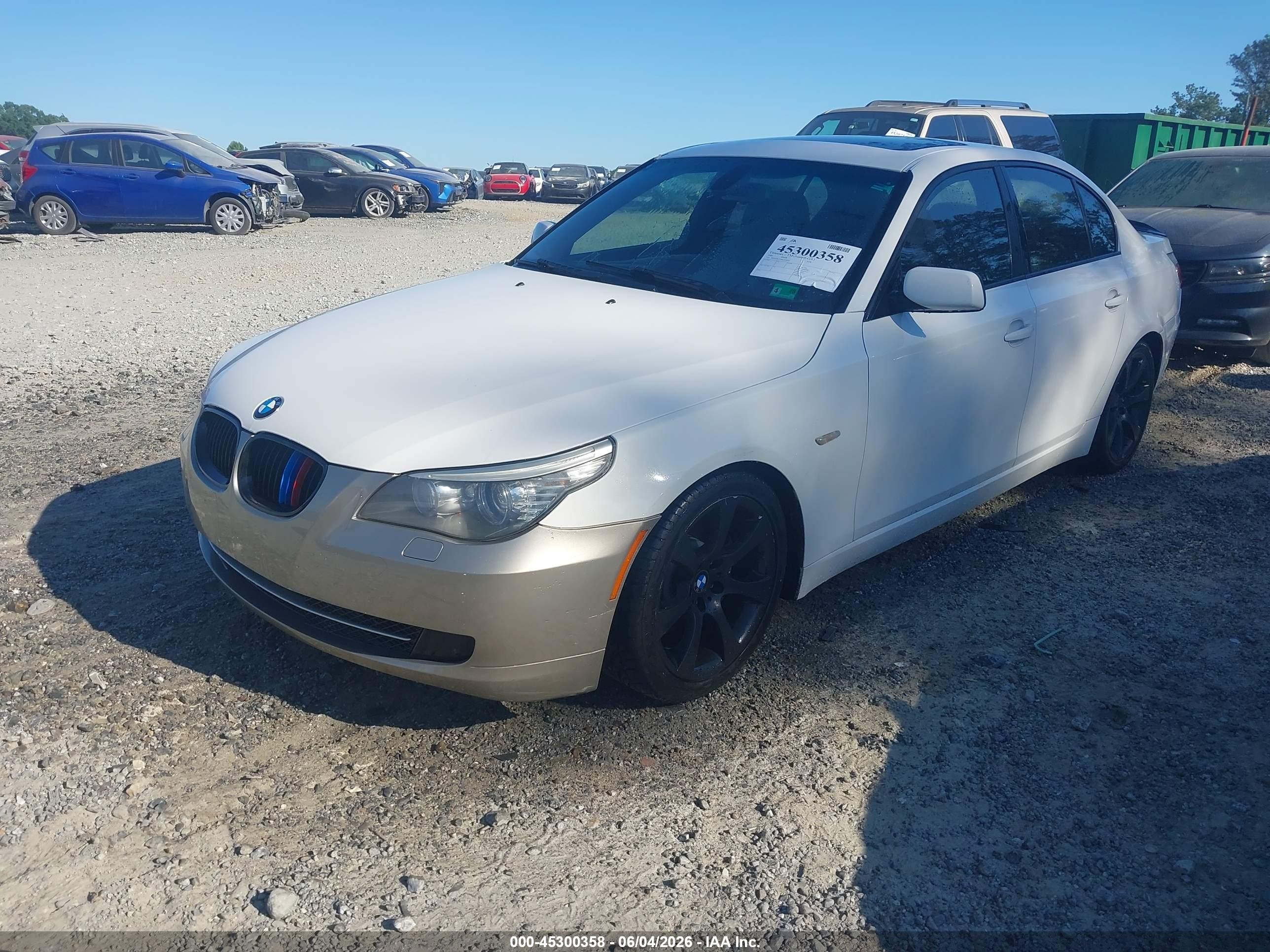 2008 Bmw 535i   White vin: WBANW13598CZ79932