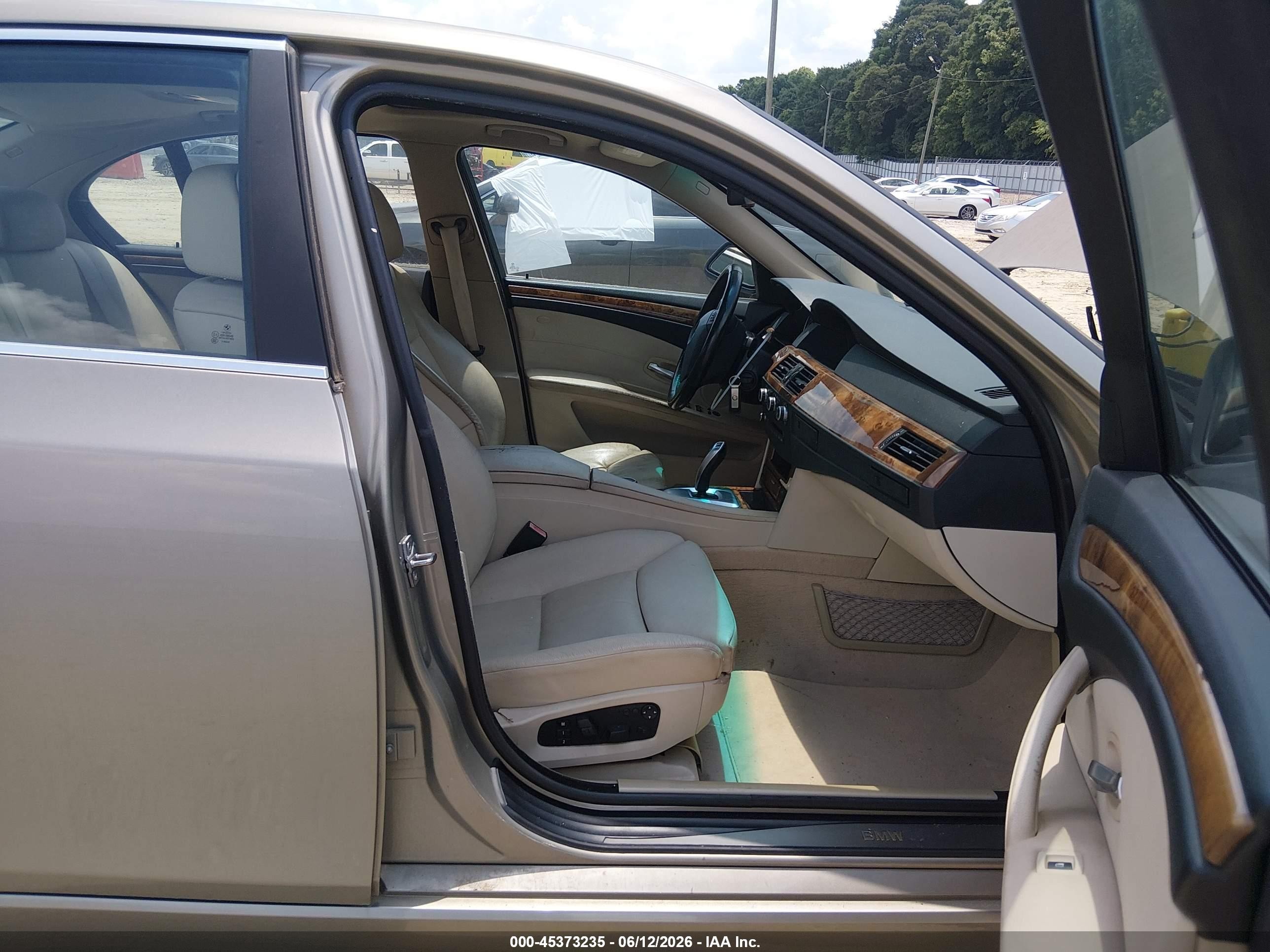 2010 Bmw 535i   Золотой vin: WBANW1C52AC167894