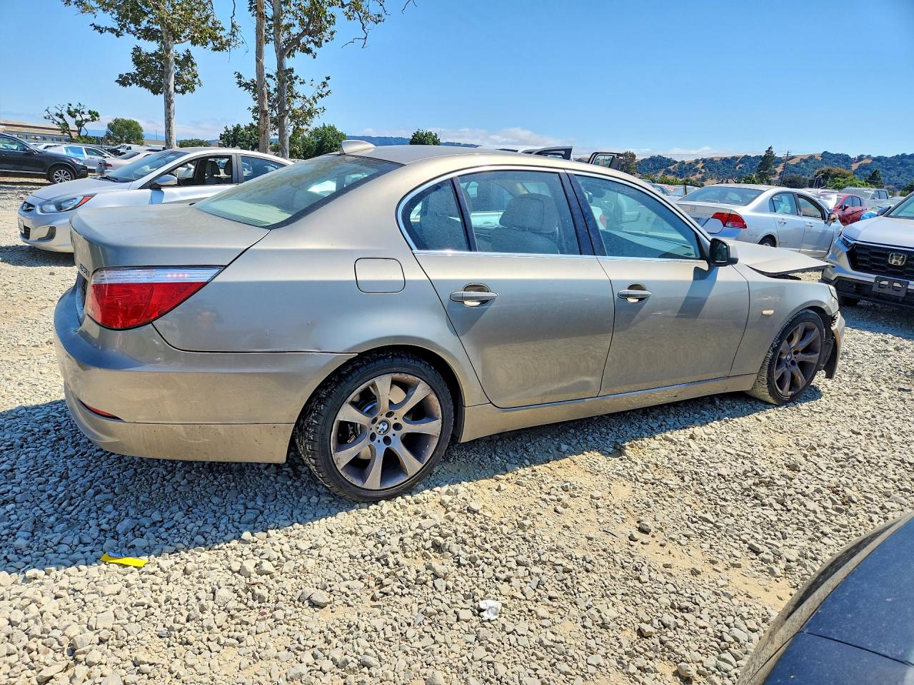 2010 Bmw 535 I Beige vin: WBANW1C54AC167055