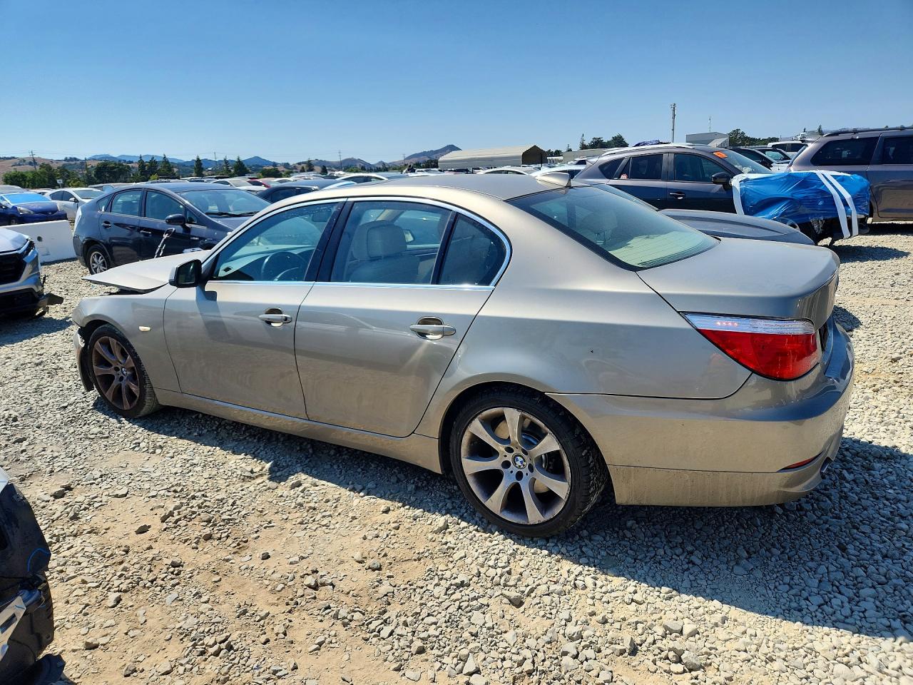 2010 Bmw 535 I Beige vin: WBANW1C54AC167055