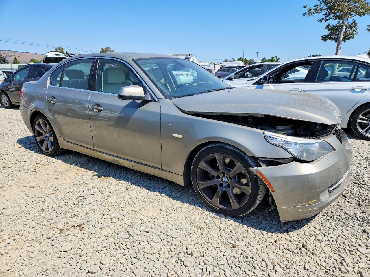 2010 Bmw 535 I Beige vin: WBANW1C54AC167055