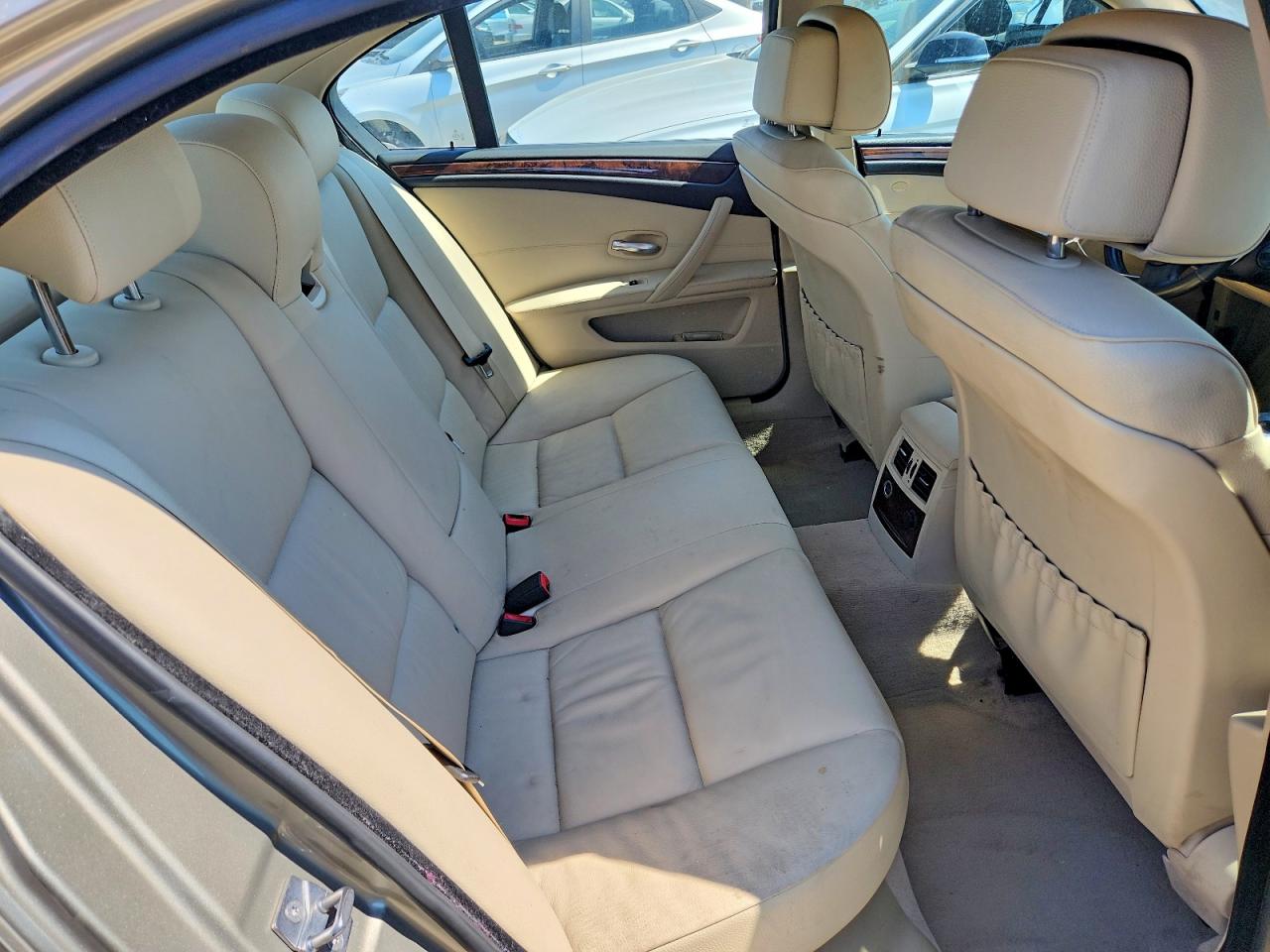 2010 Bmw 535 I Beige vin: WBANW1C54AC167055