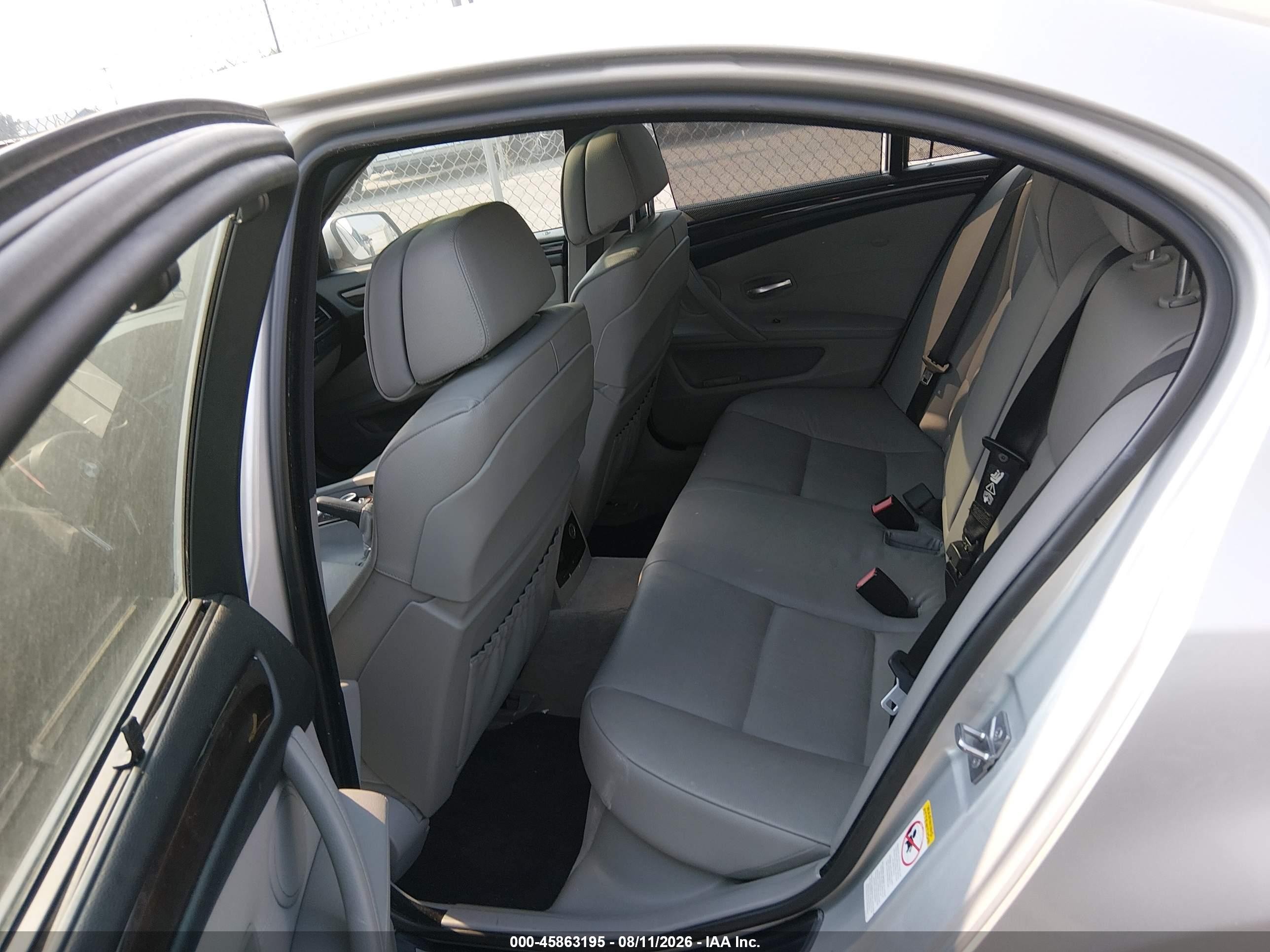 2010 Bmw 535i   Silver vin: WBANW1C56AC167610