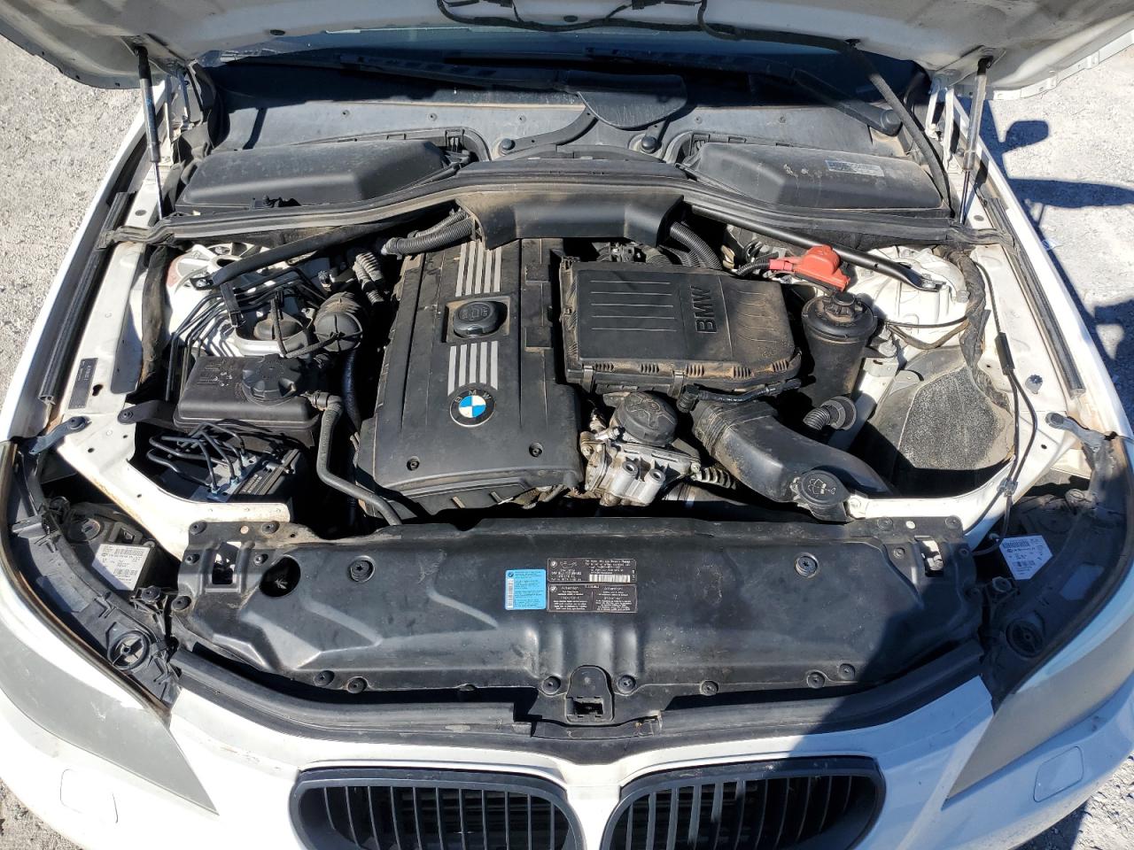 2010 Bmw 535 I White vin: WBANW1C58AC167074