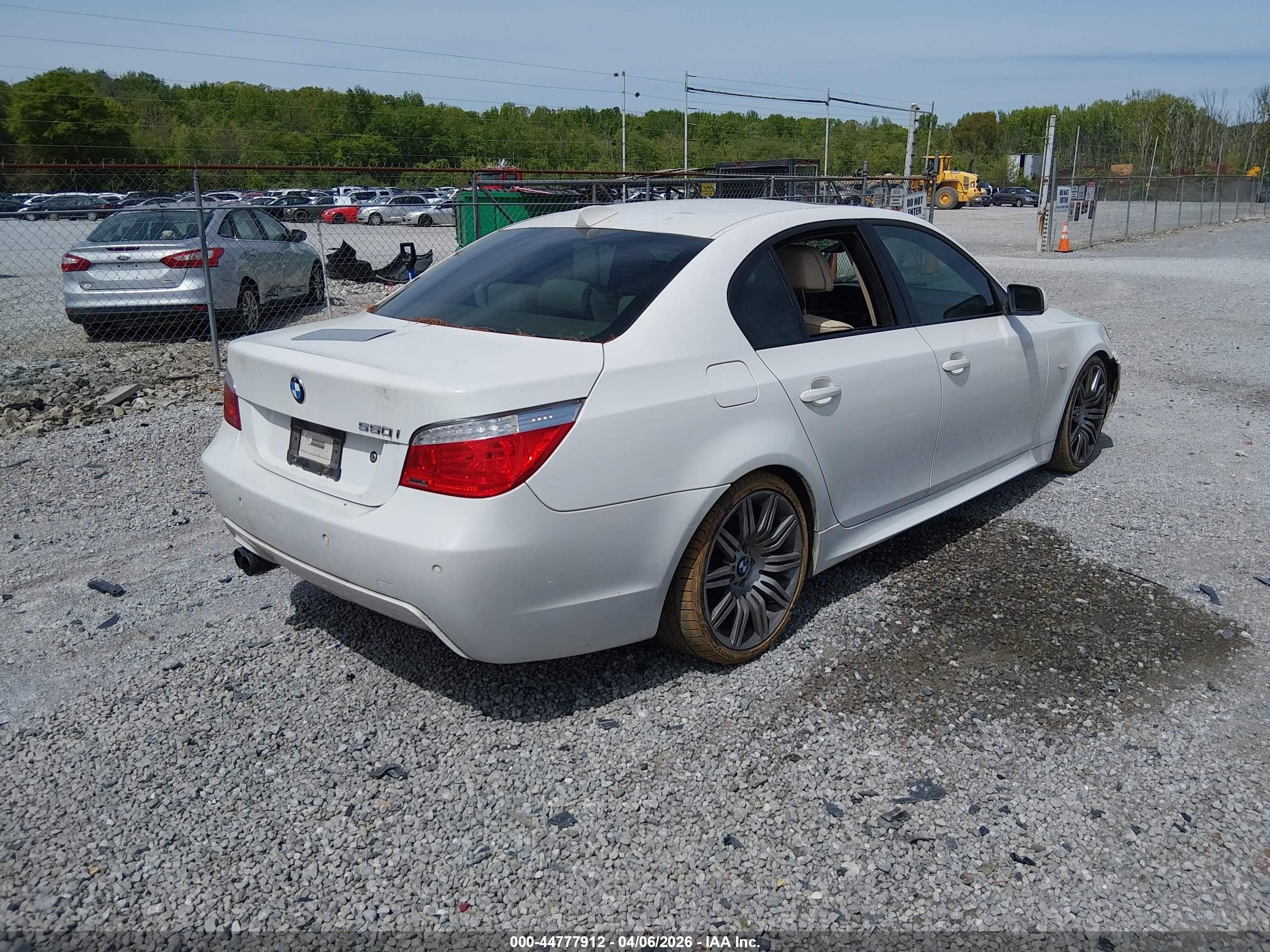 2008 Bmw 550i   White vin: WBANW53518CT53539